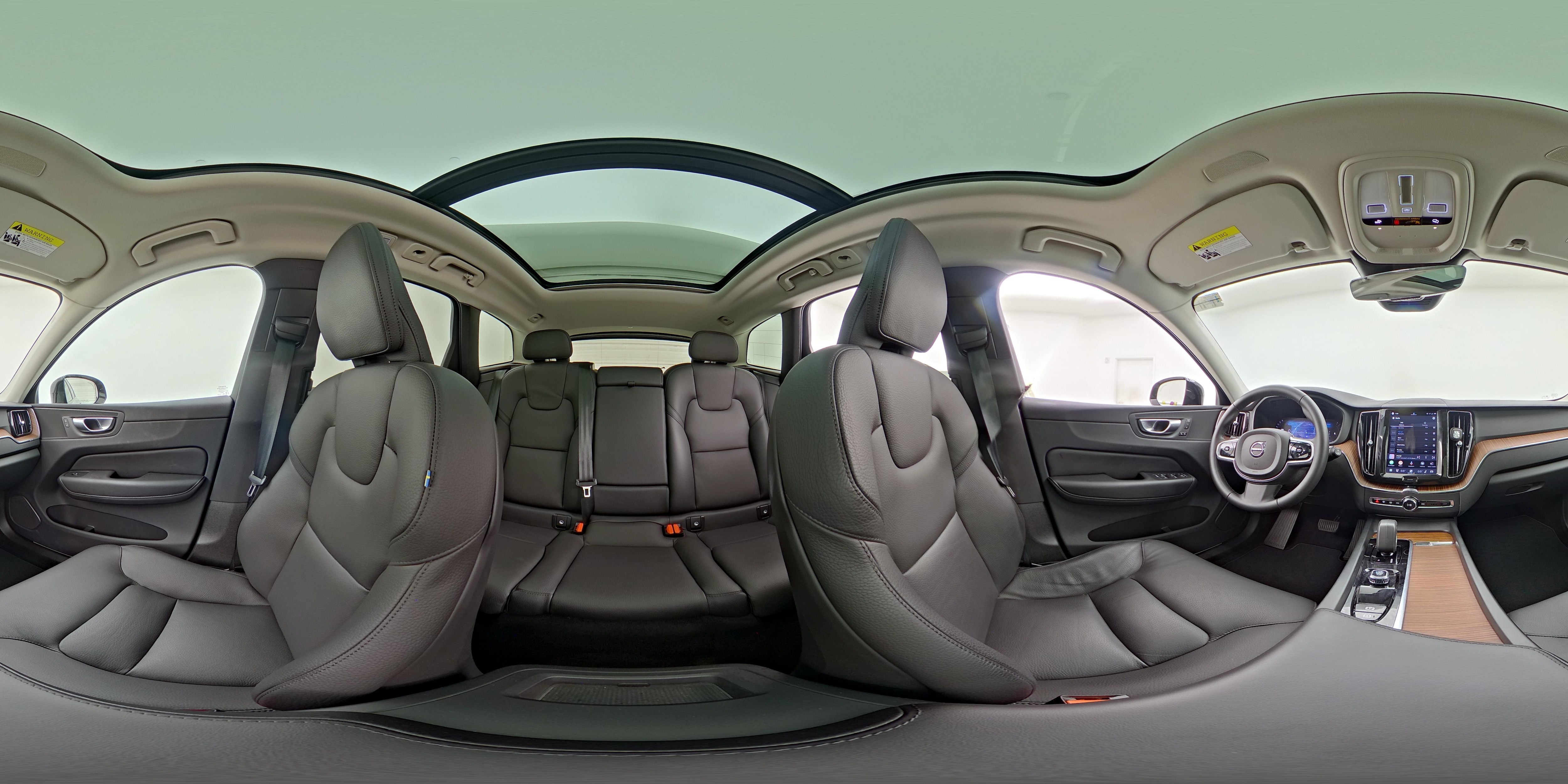 2024 Volvo XC60 Plus - Photo 27