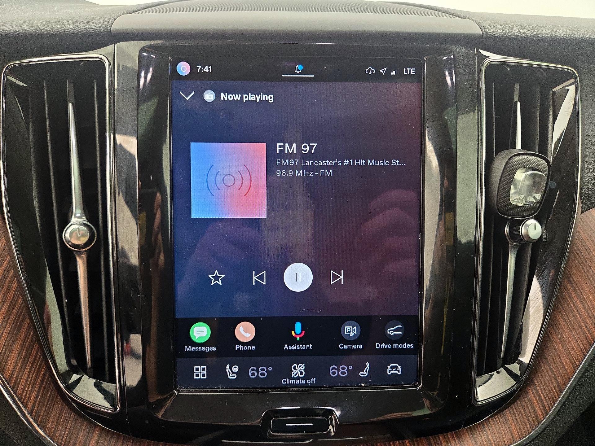 Thumbnail: 2024 Volvo XC60 - 16