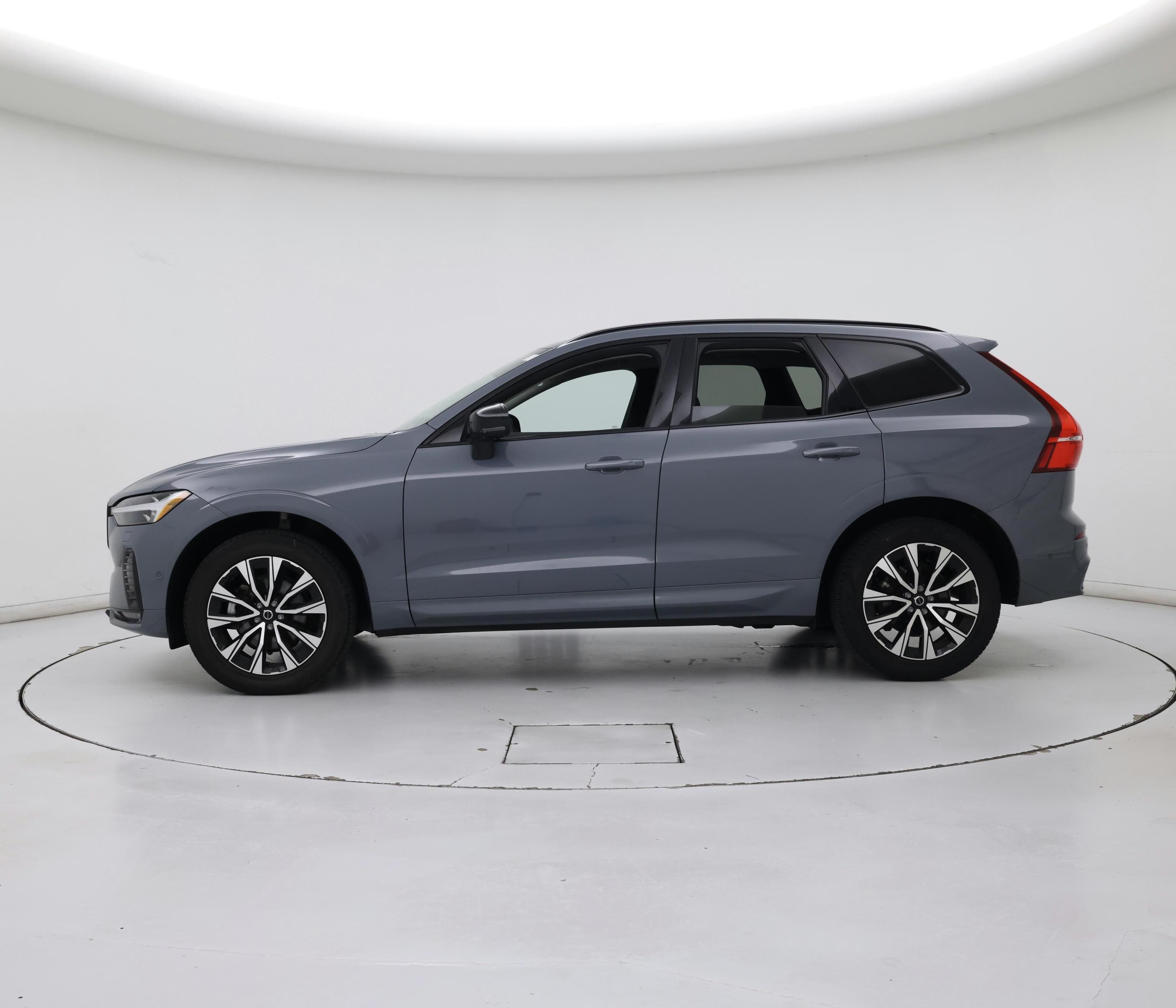 Thumbnail: 2024 Volvo XC60 - 3