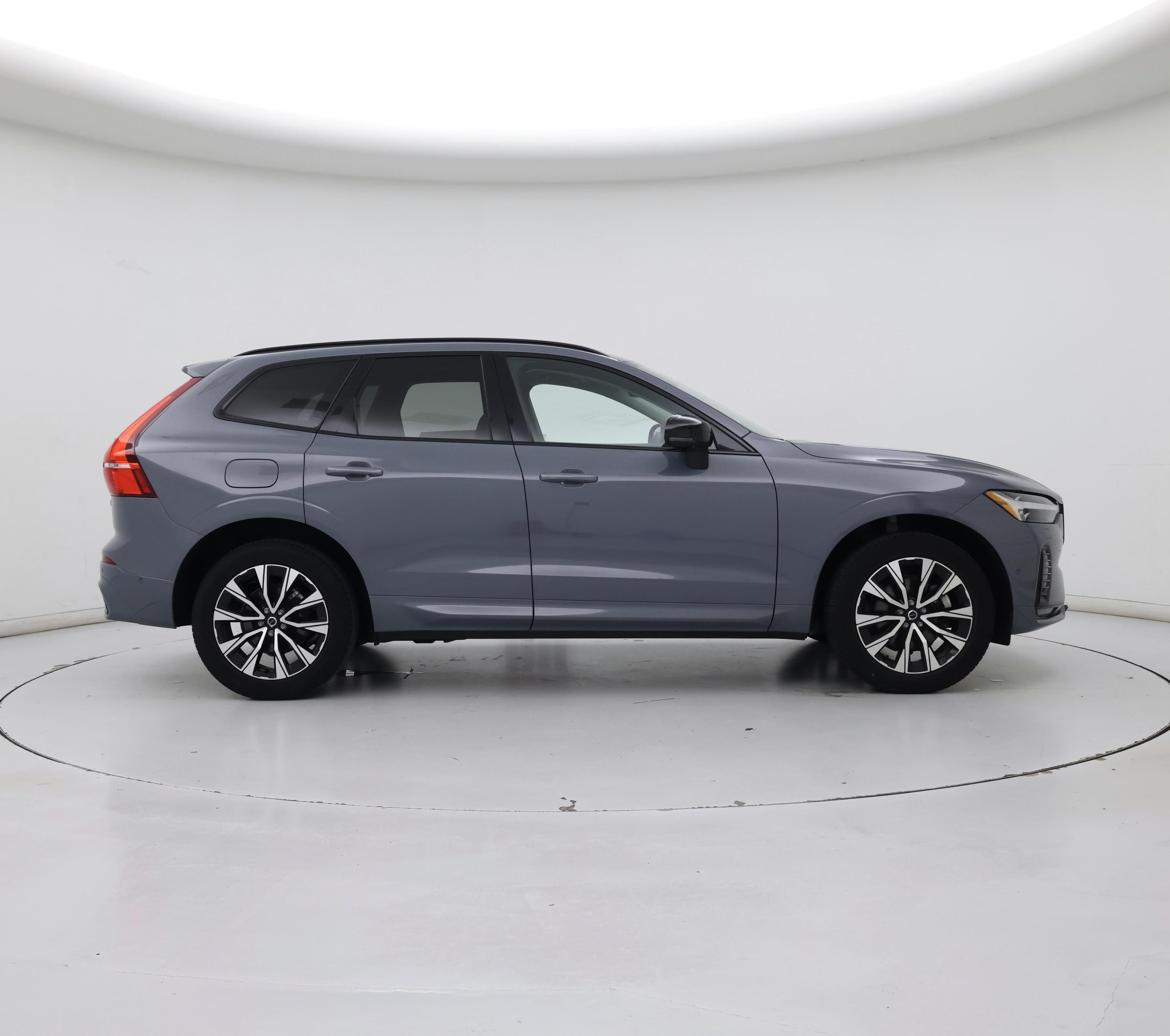 Thumbnail: 2024 Volvo XC60 - 7