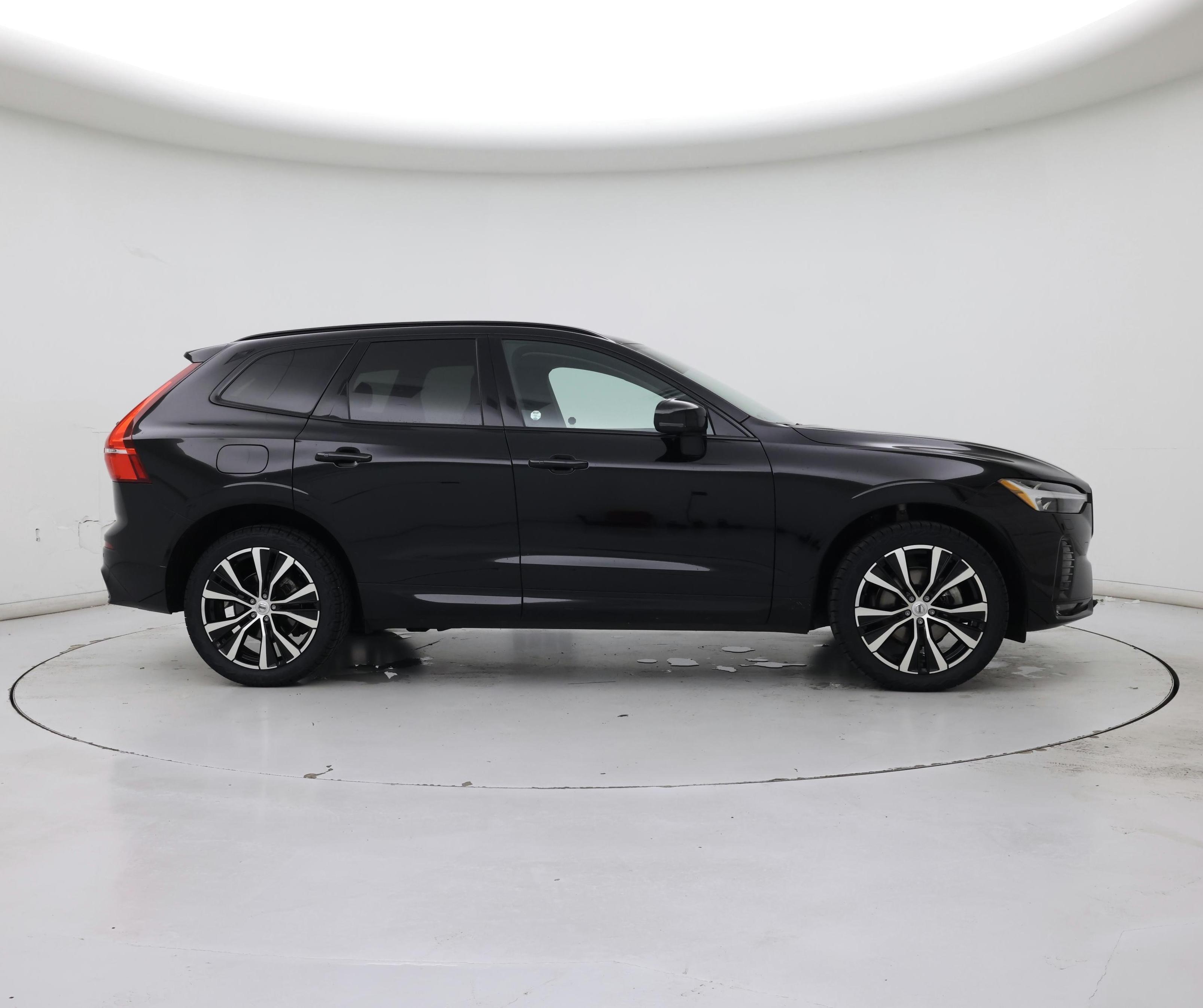 Thumbnail: 2023 Volvo XC60 - 7