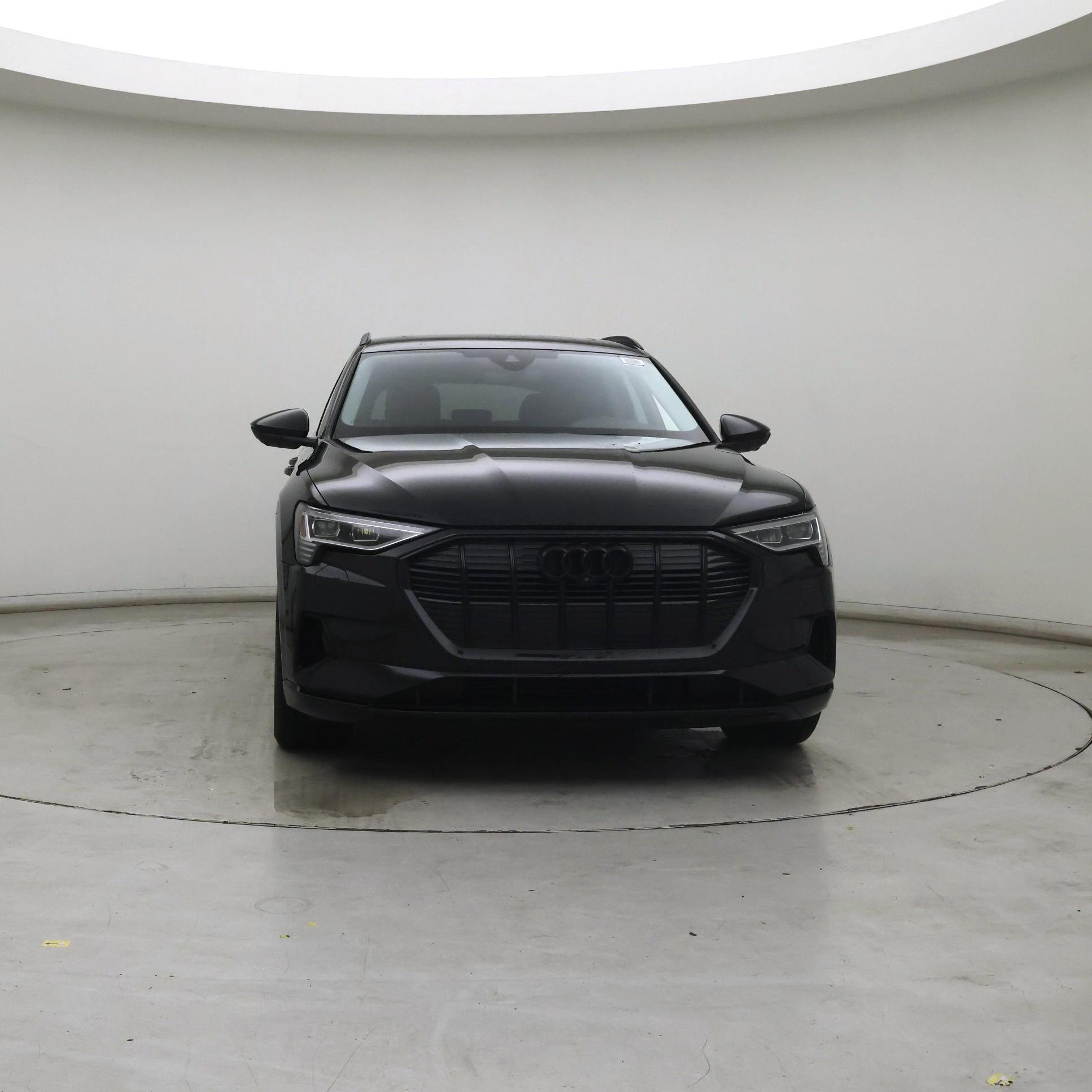 Thumbnail: 2023 Audi e-tron - 5