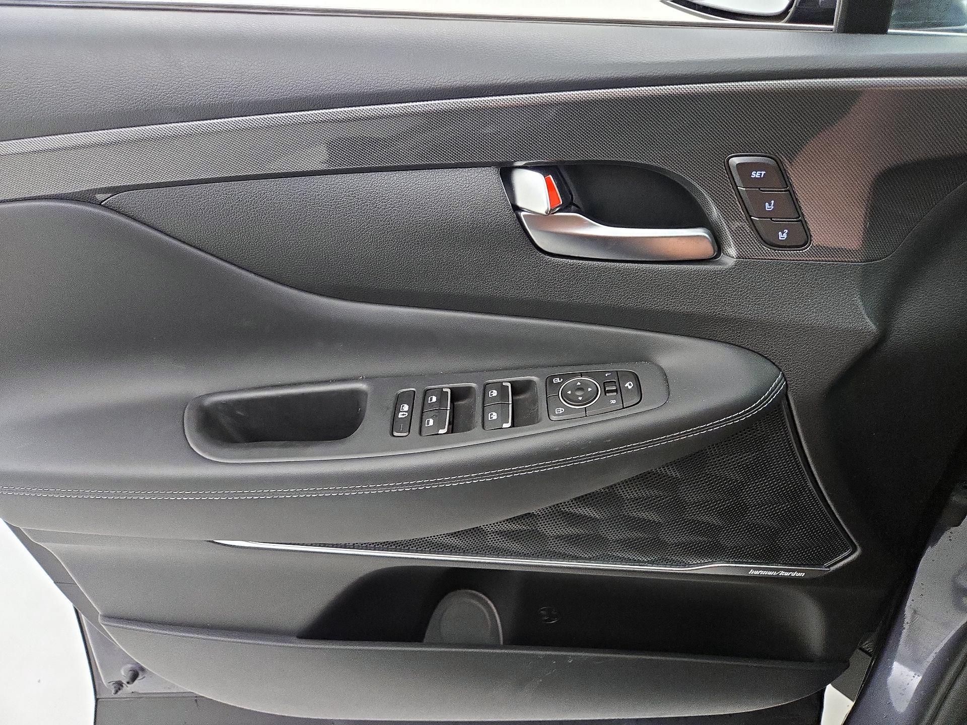 Thumbnail: 2022 Hyundai Santa Fe - 12
