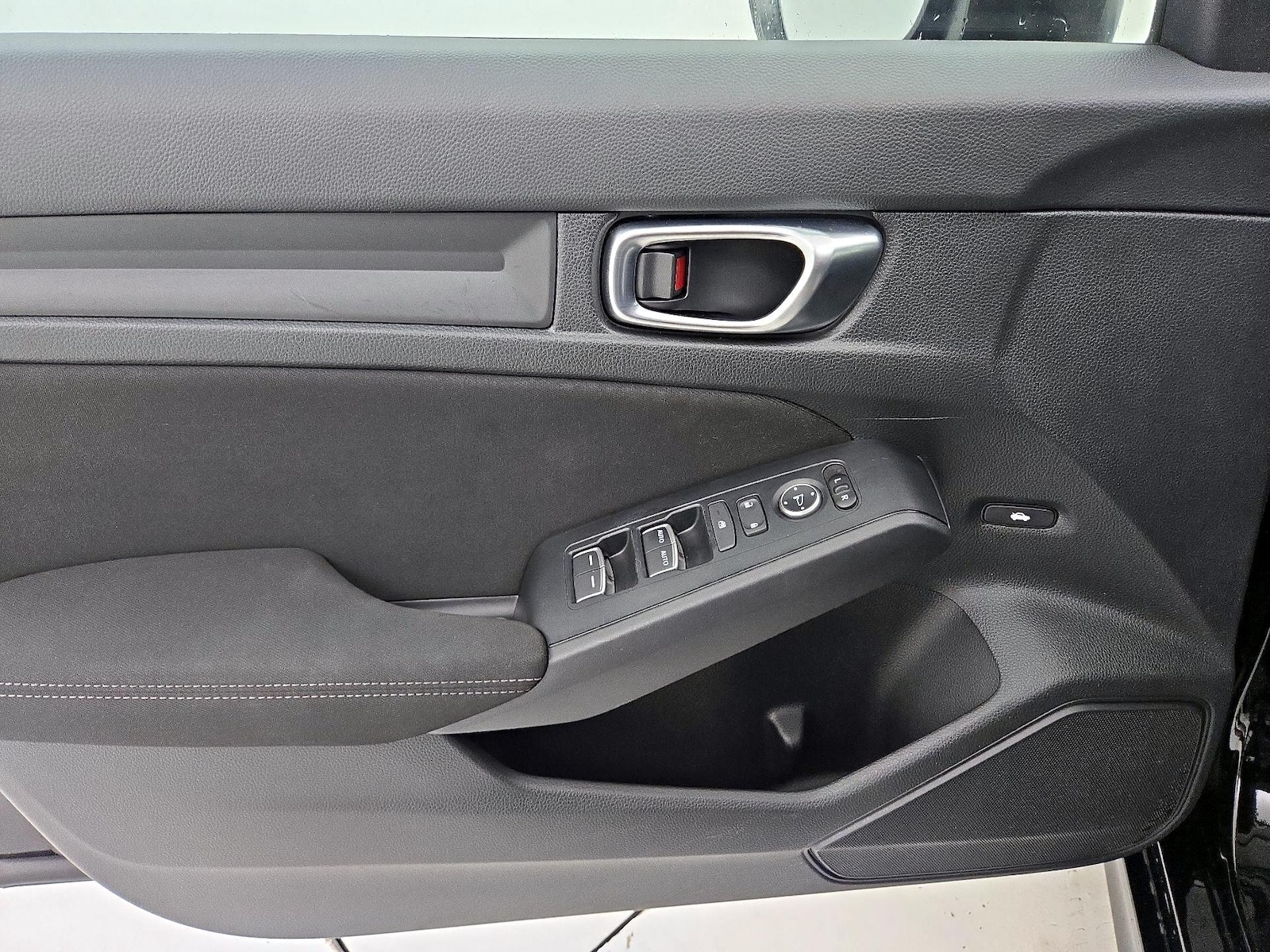 2024 Honda Civic Sport - Photo 13