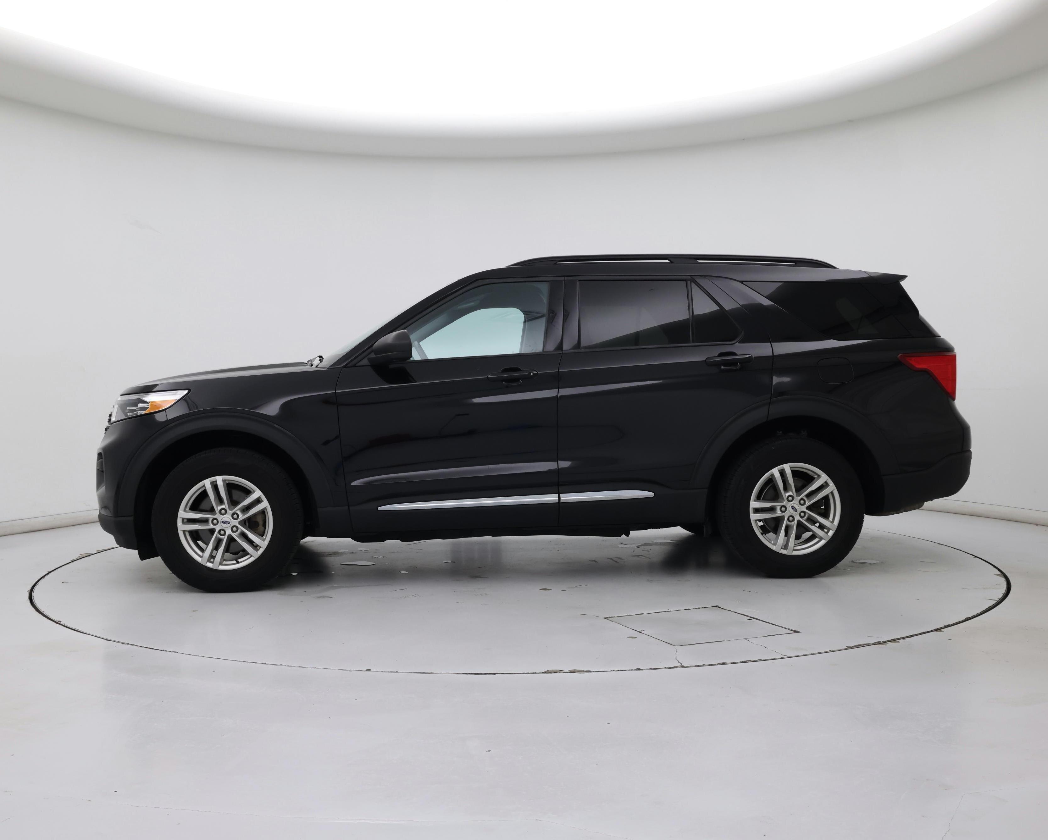 Thumbnail: 2023 Ford Explorer - 3