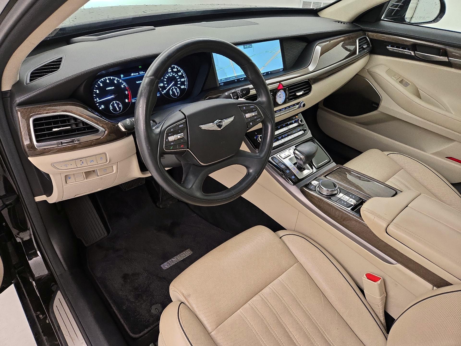 Thumbnail: 2019 Genesis G90 - 11