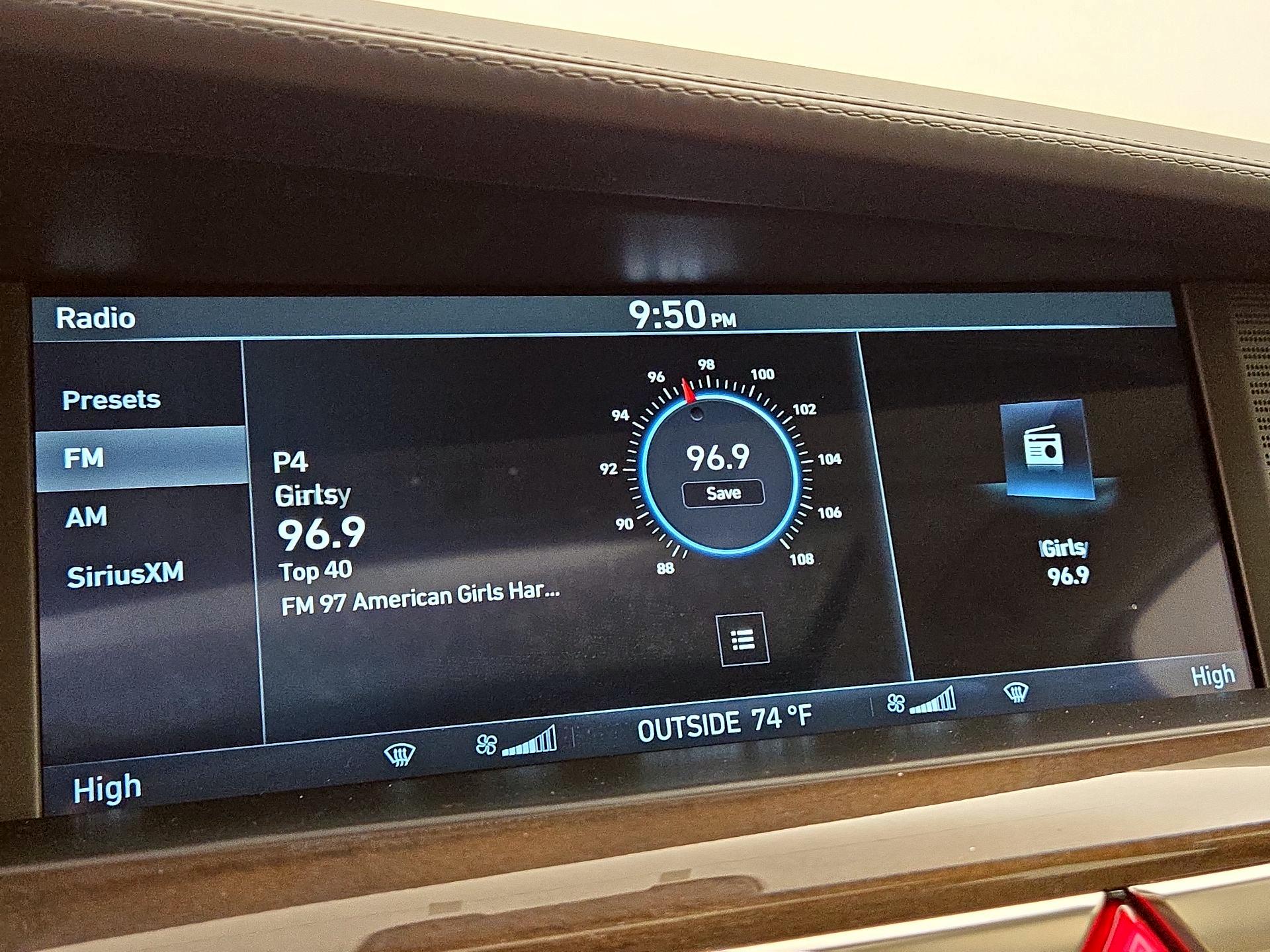Thumbnail: 2019 Genesis G90 - 16