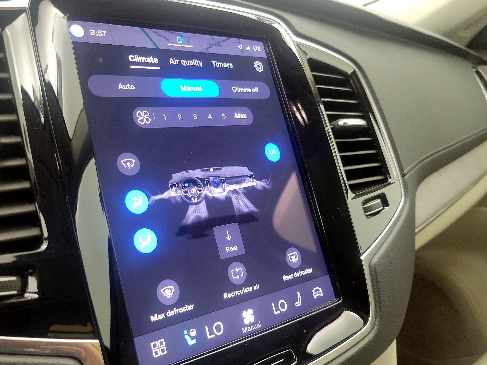 Thumbnail: 2023 Volvo XC90 - 16