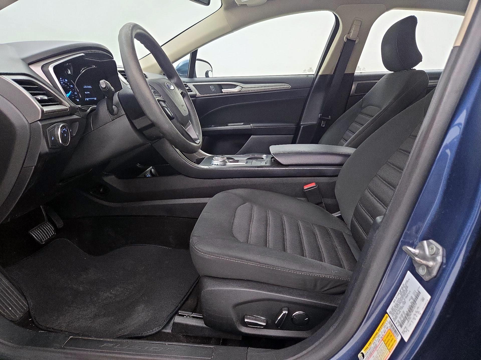 Thumbnail: 2019 Ford Fusion - 11