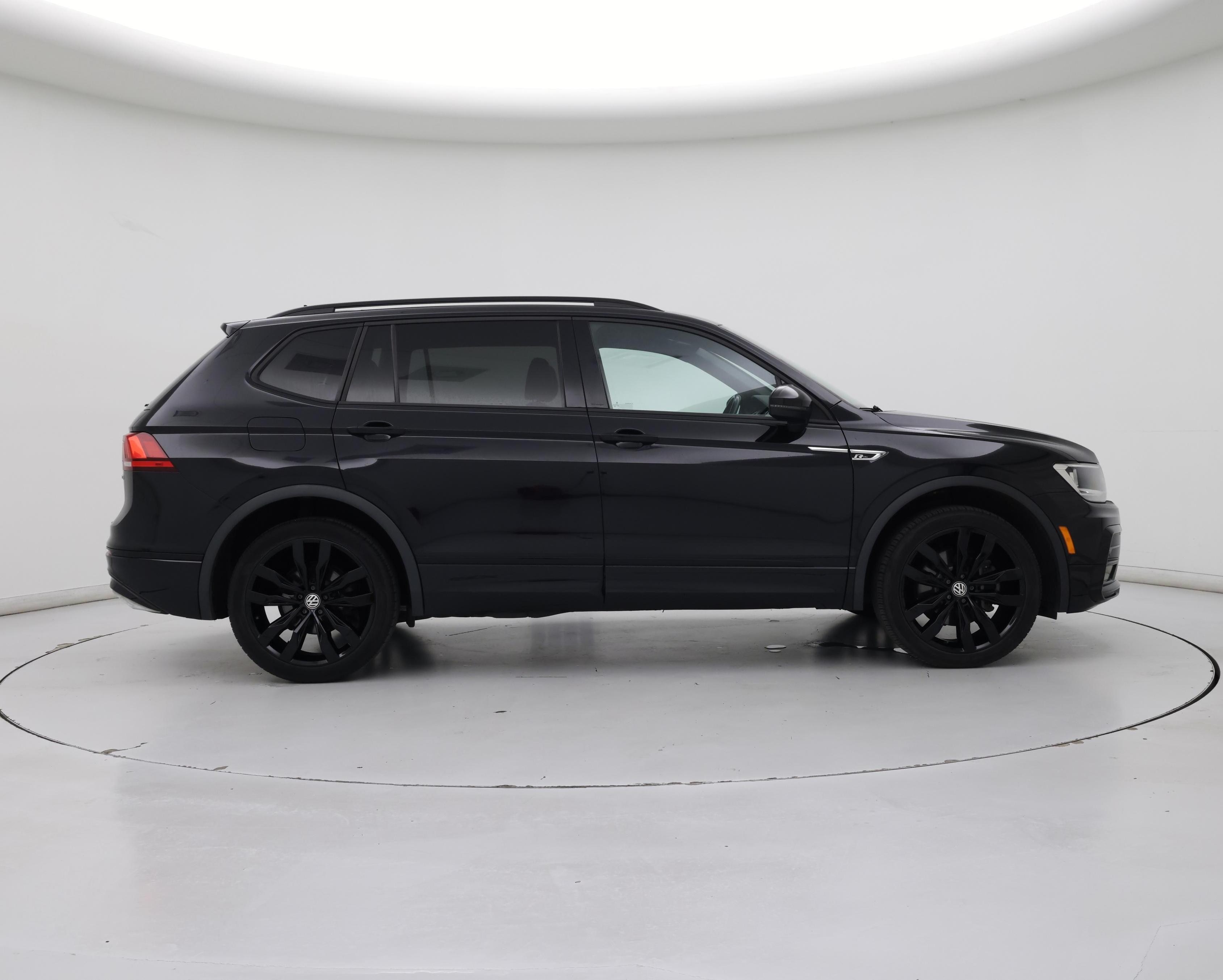 Thumbnail: 2021 Volkswagen Tiguan - 7