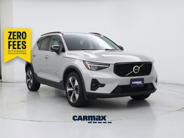 Silver 2023 Volvo XC40 SUV / Crossover All-Wheel Drive Automatic