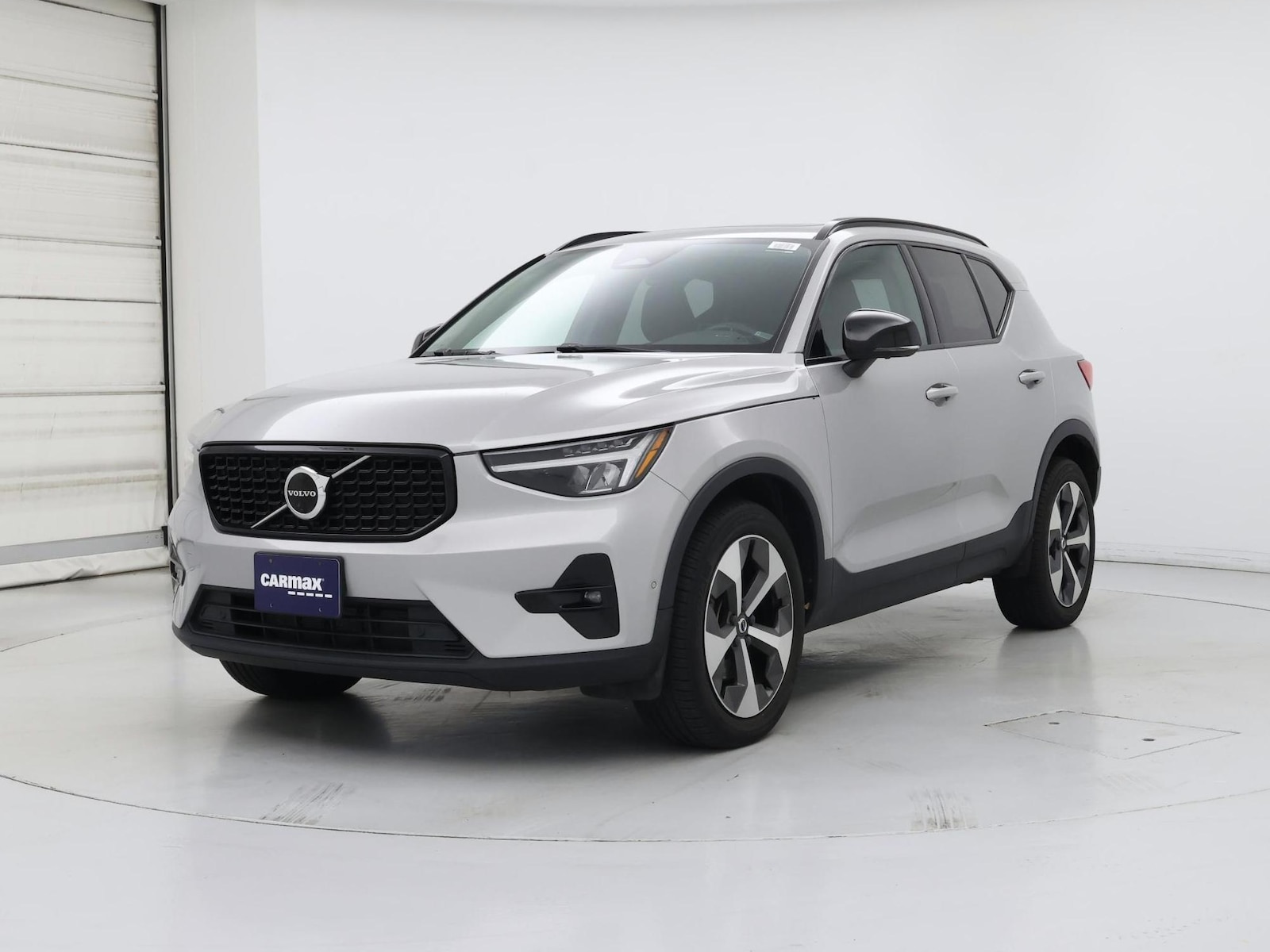 2023 Volvo XC40 Plus - Photo 5