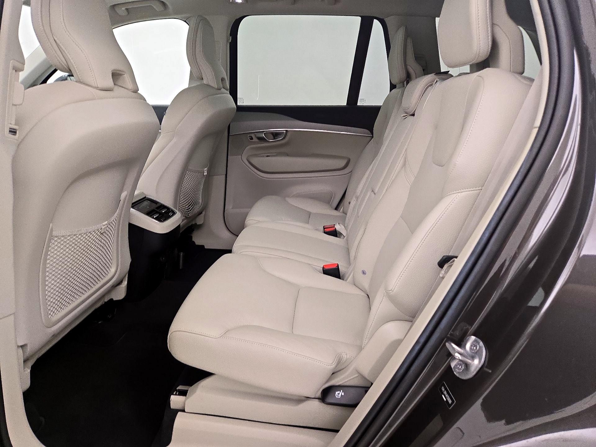 Thumbnail: 2024 Volvo XC90 - 18