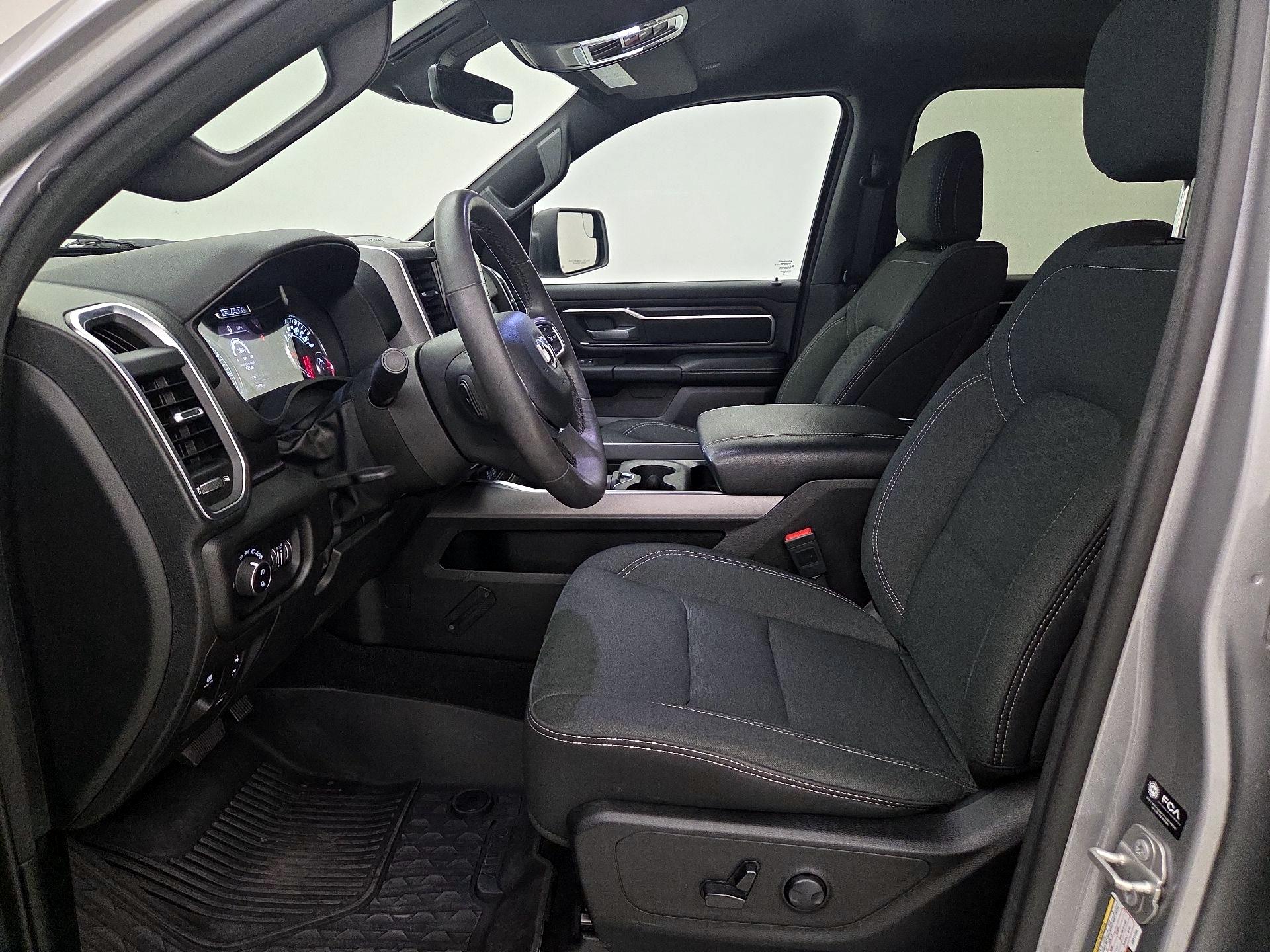 Thumbnail: 2025 RAM 1500 - 11