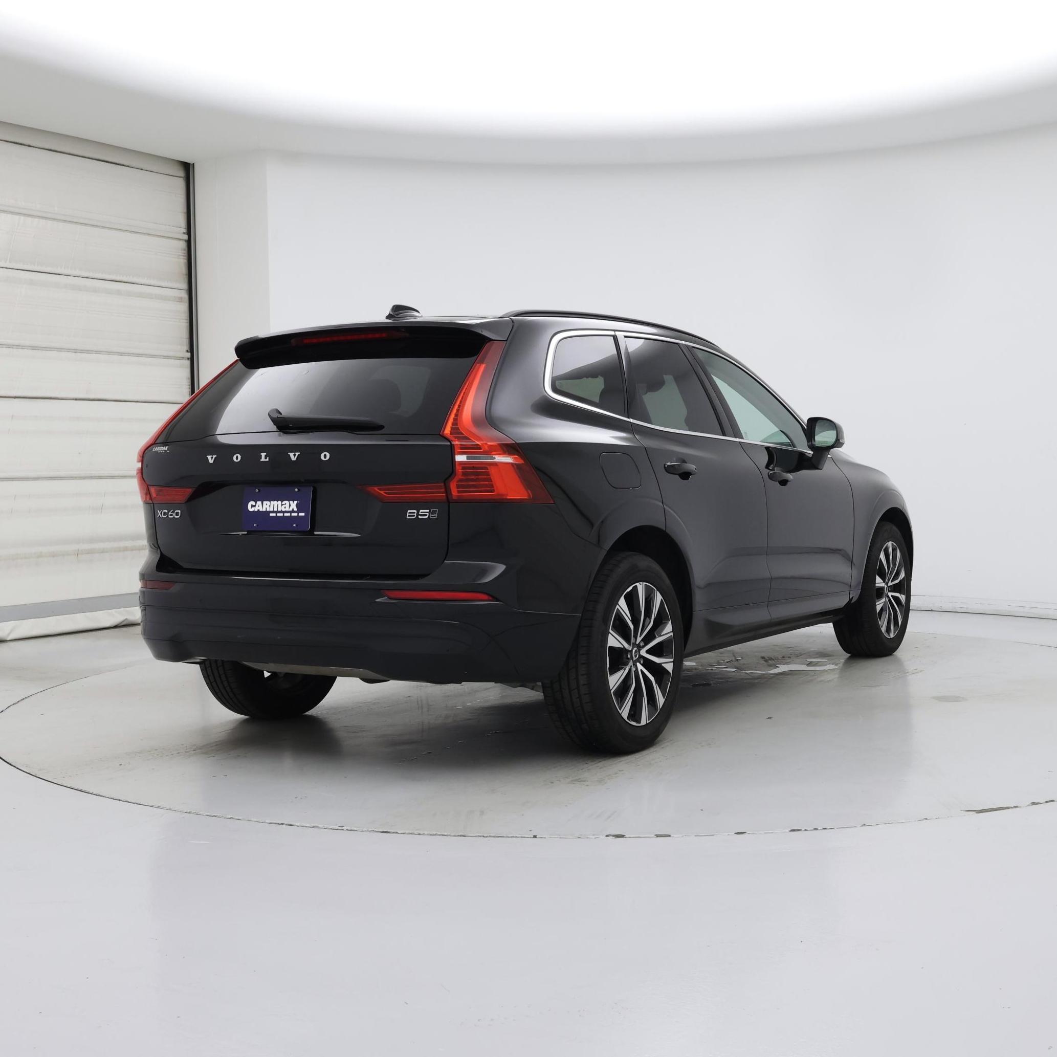 Thumbnail: 2023 Volvo XC60 - 8