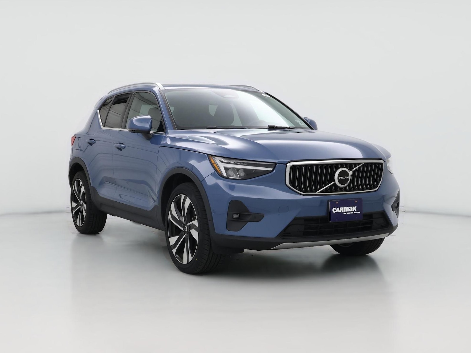 2023 Volvo XC40