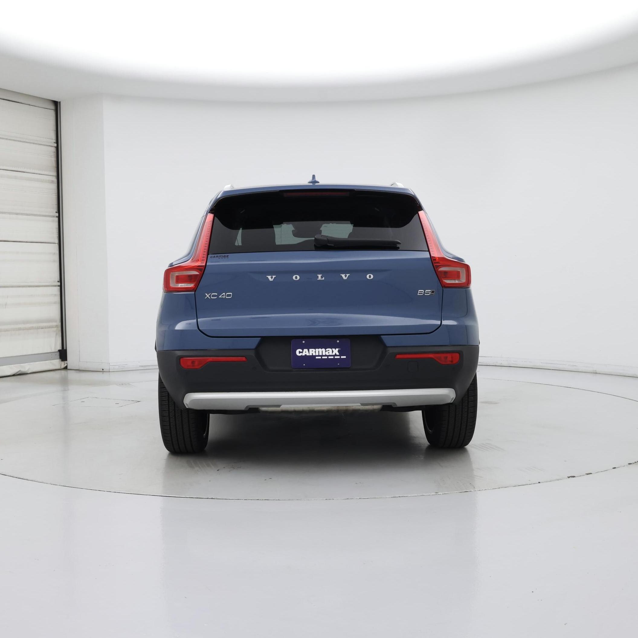 Thumbnail: 2023 Volvo XC40 - 6