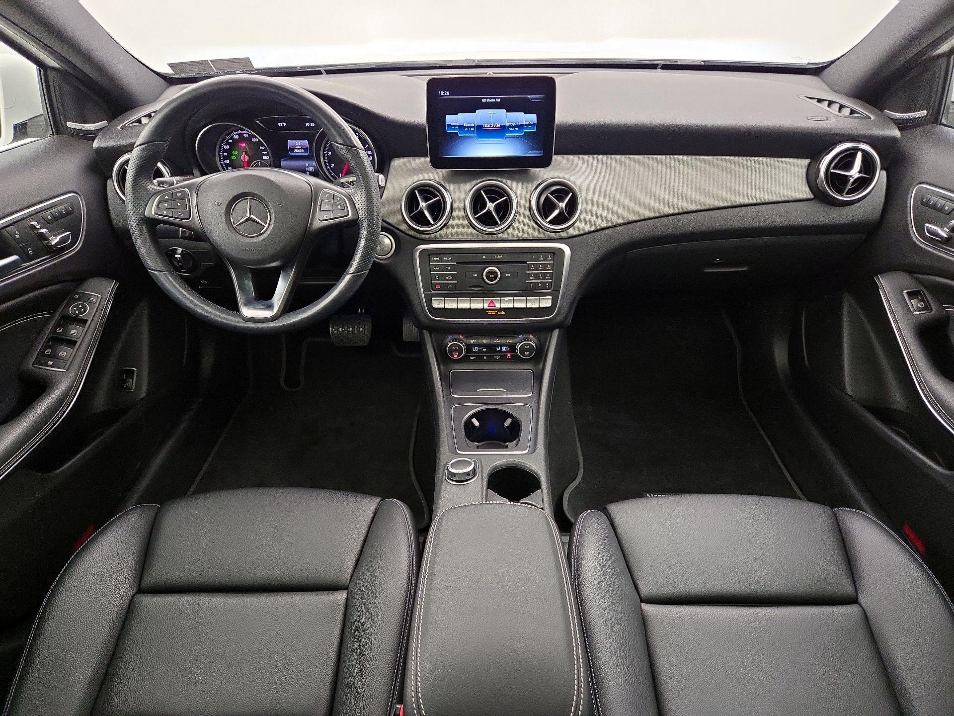 Thumbnail: 2020 Mercedes-Benz GLA - 9