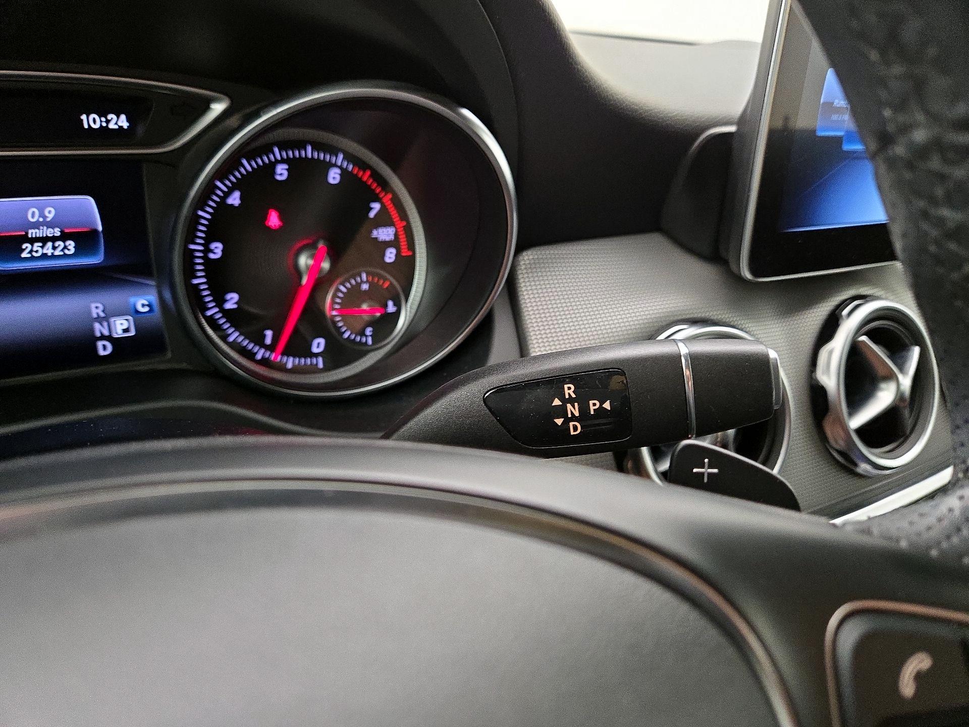 Thumbnail: 2020 Mercedes-Benz GLA - 17