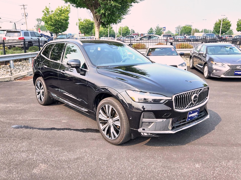 2023 Volvo XC60 B5 Plus Bright Theme