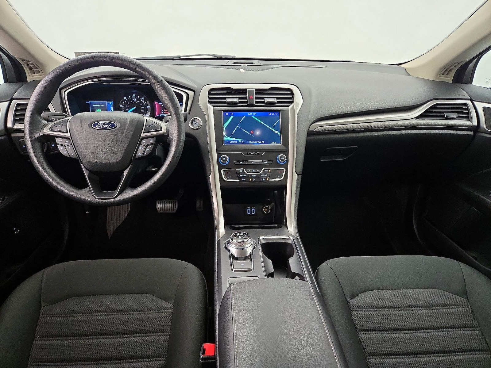 Apple CarPlay® & Android Auto™