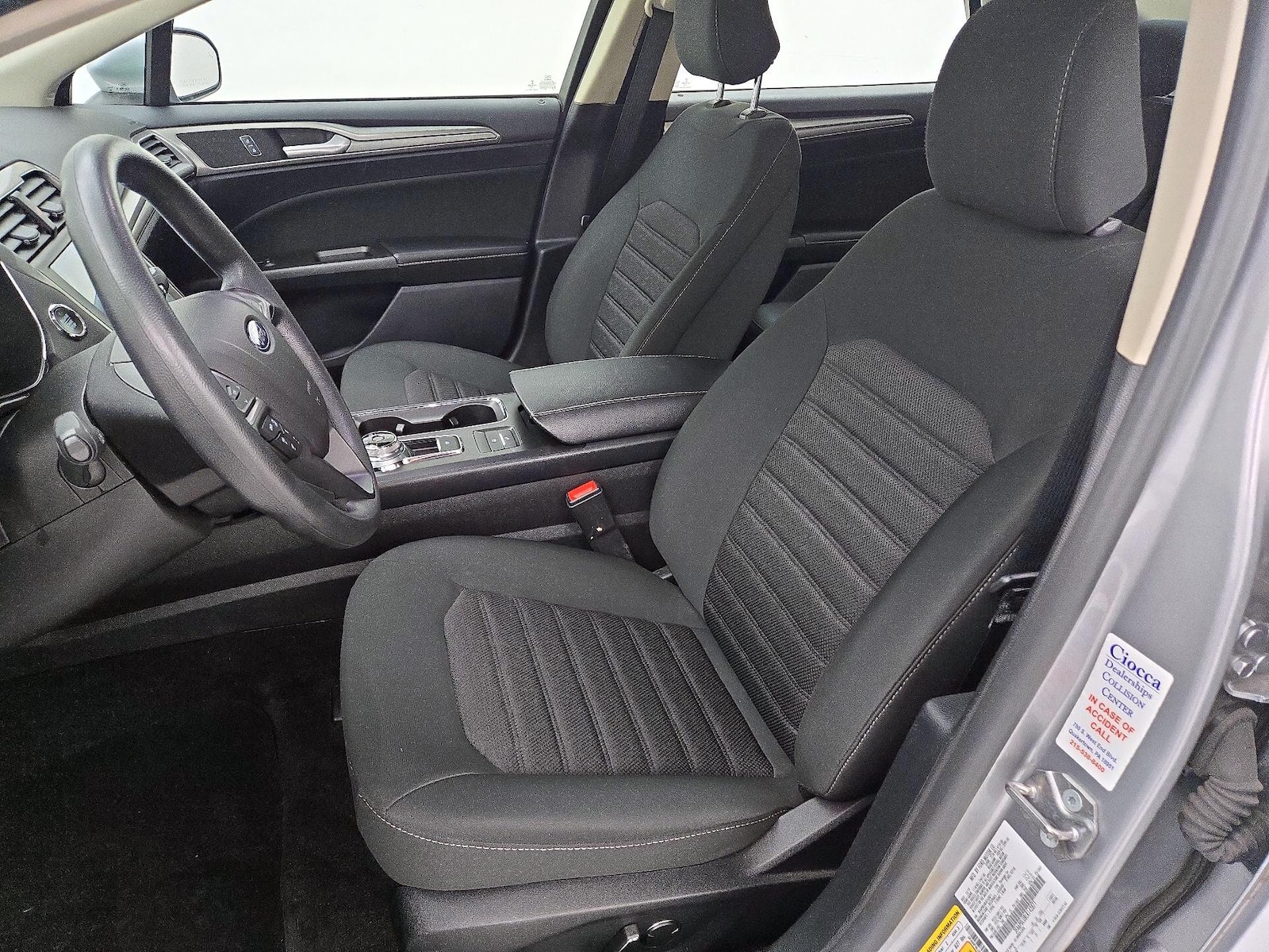 Power Seat(s) & Side Airbags