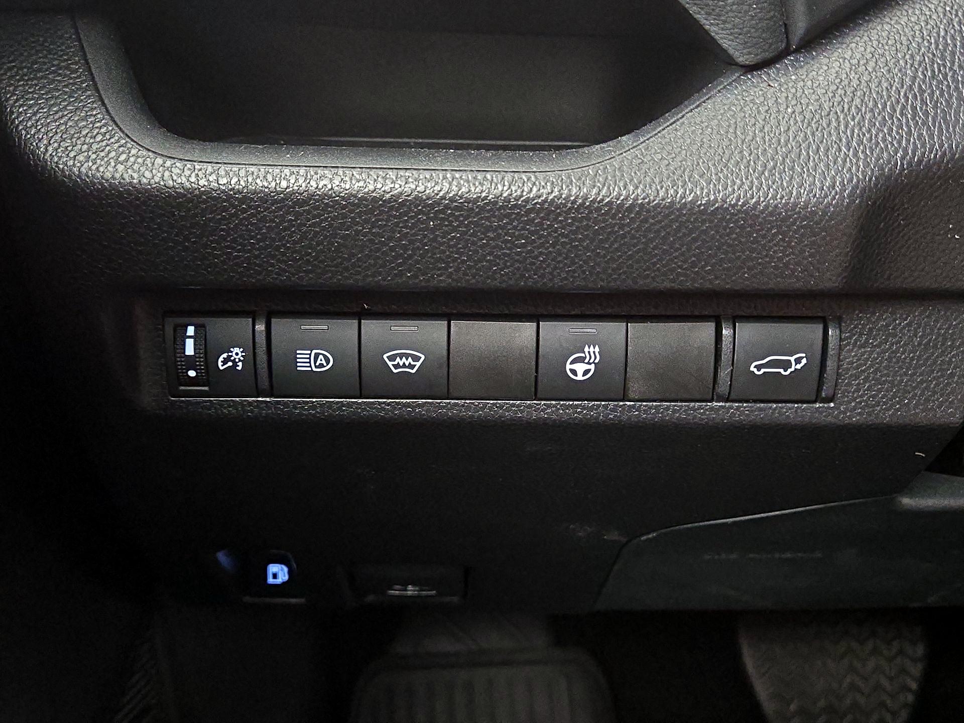 Thumbnail: 2024 Toyota RAV4 - 13