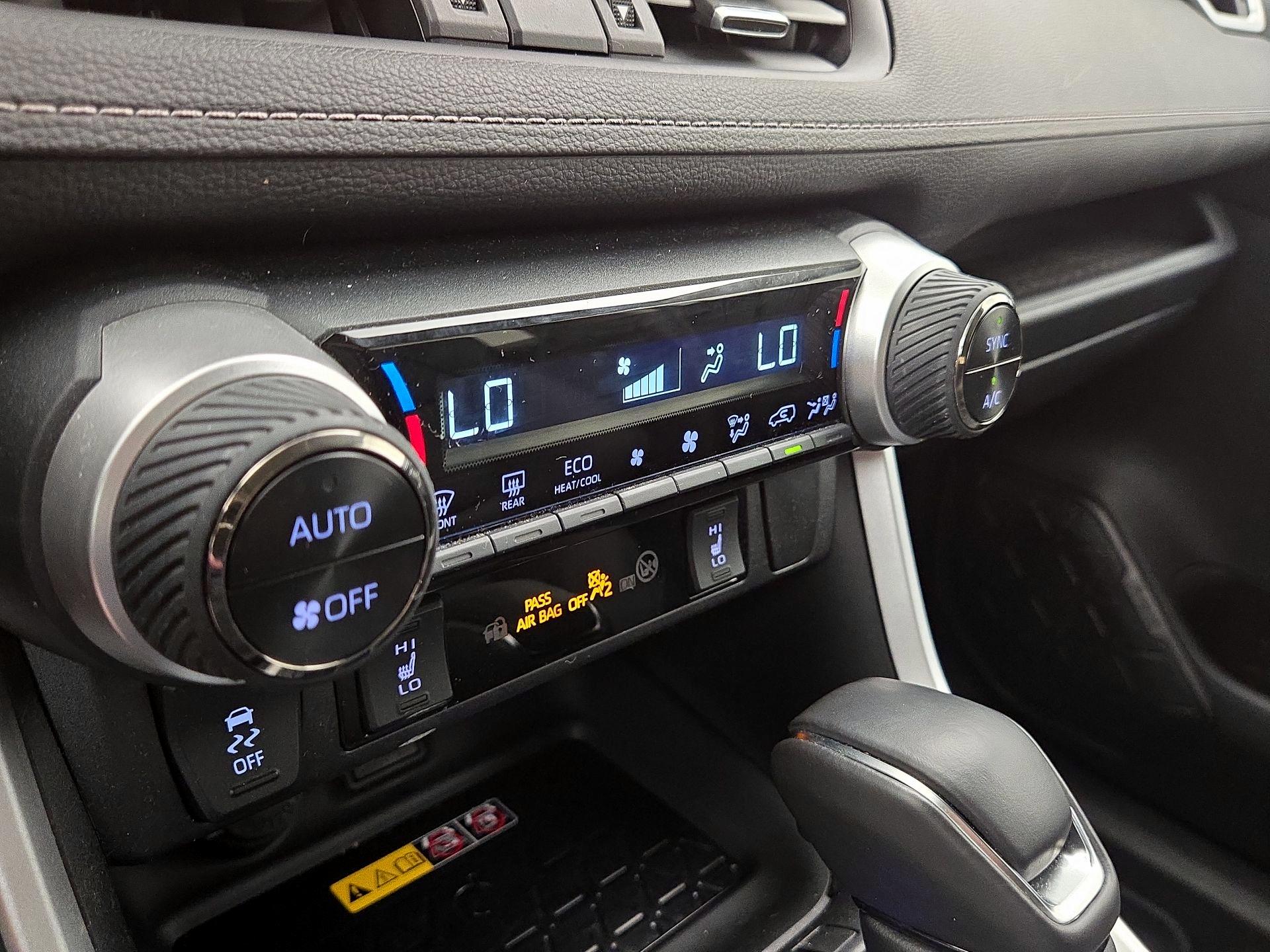 Thumbnail: 2024 Toyota RAV4 - 16