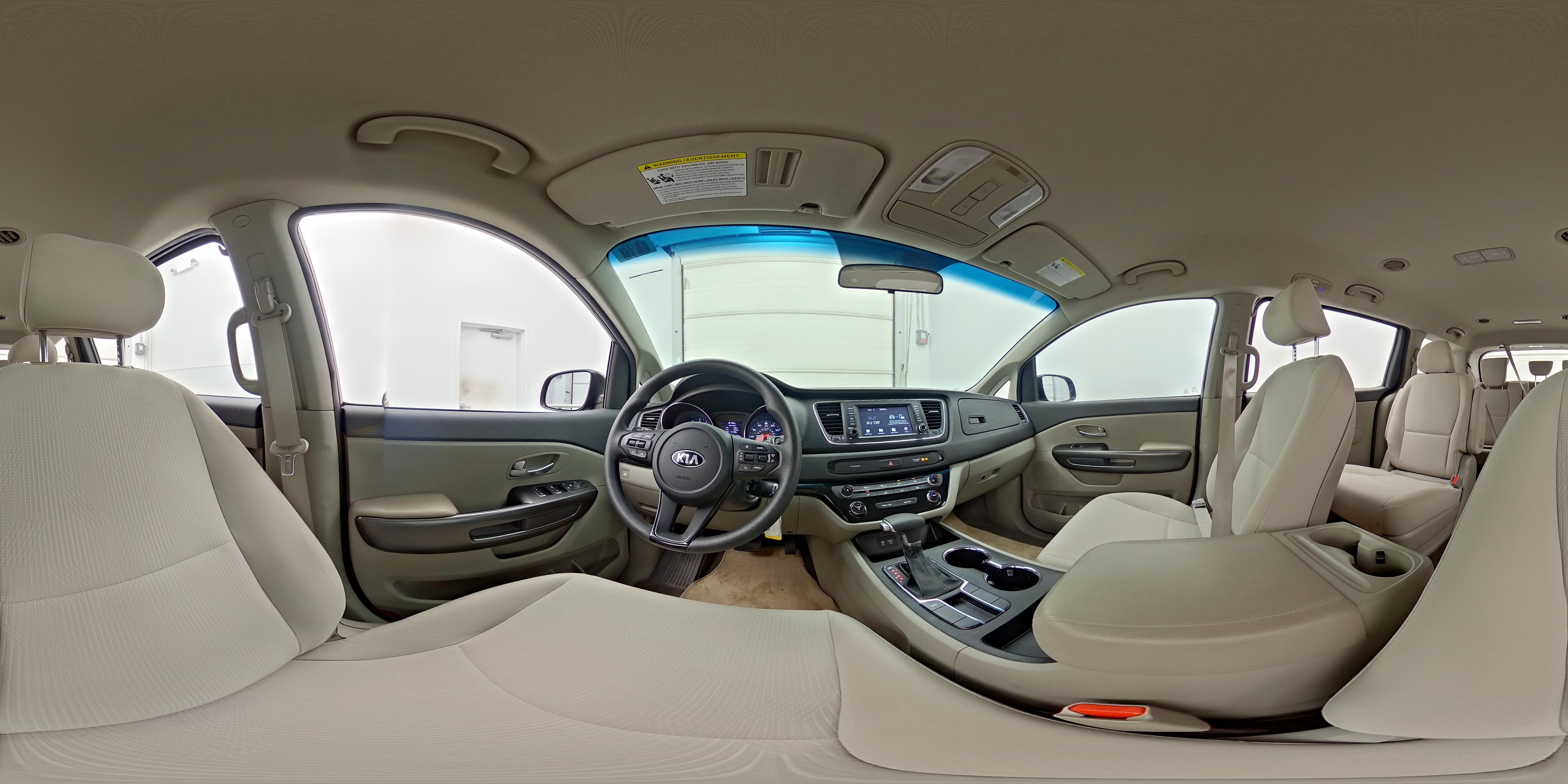 2019 Kia Sedona L - Photo 28