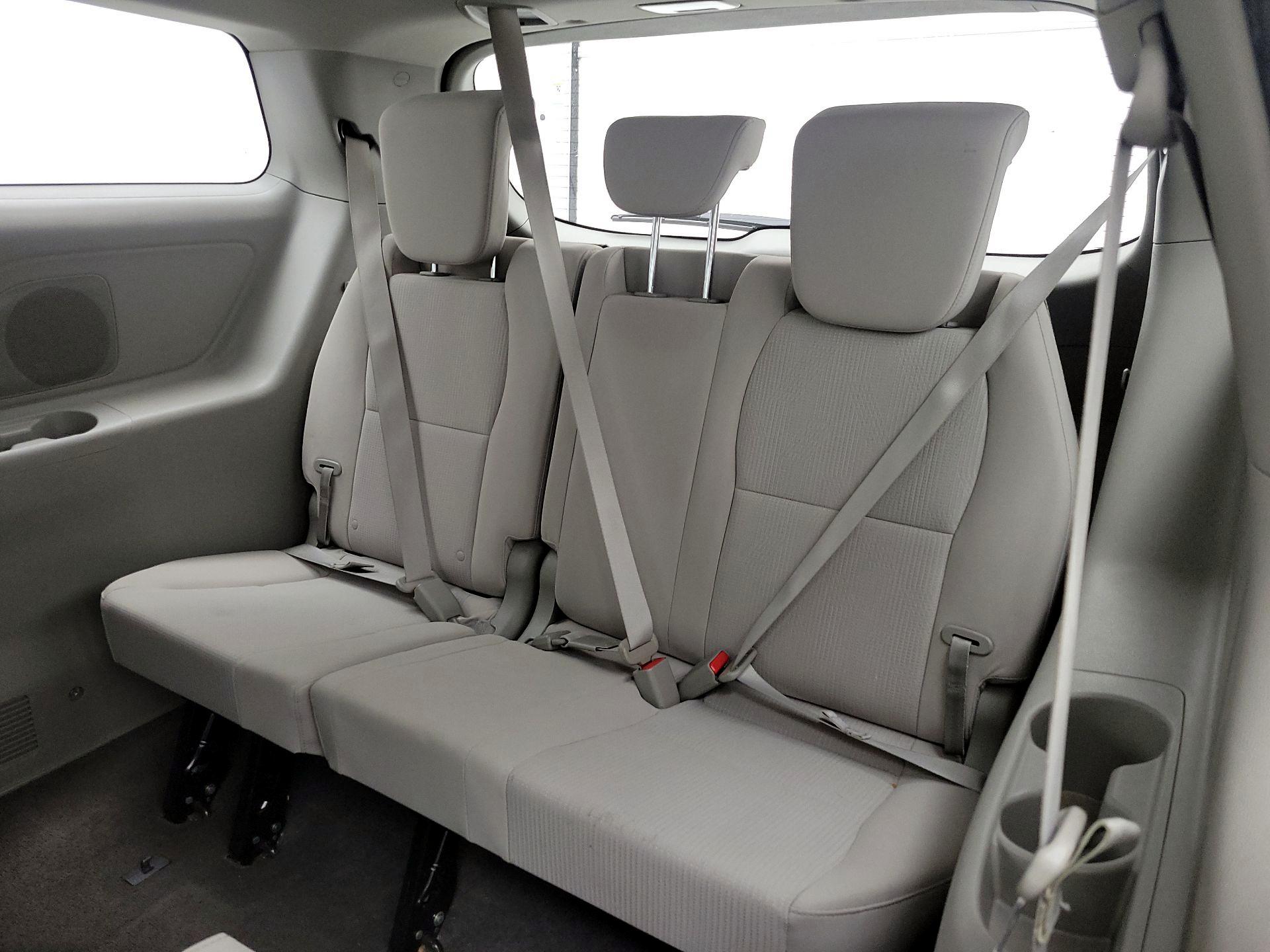 Thumbnail: 2019 Kia Sedona - 20