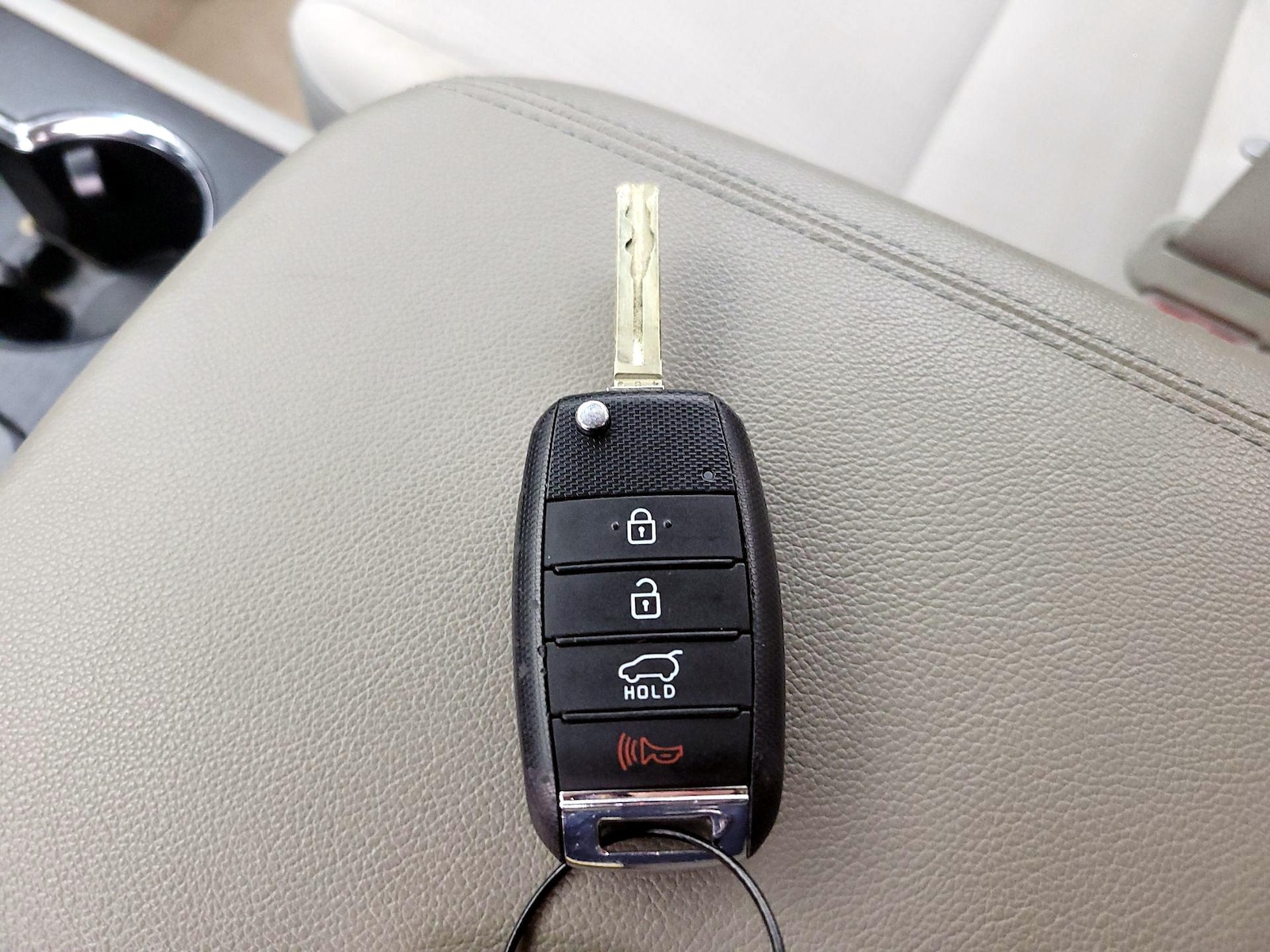 2019 Kia Sedona L - Photo 25
