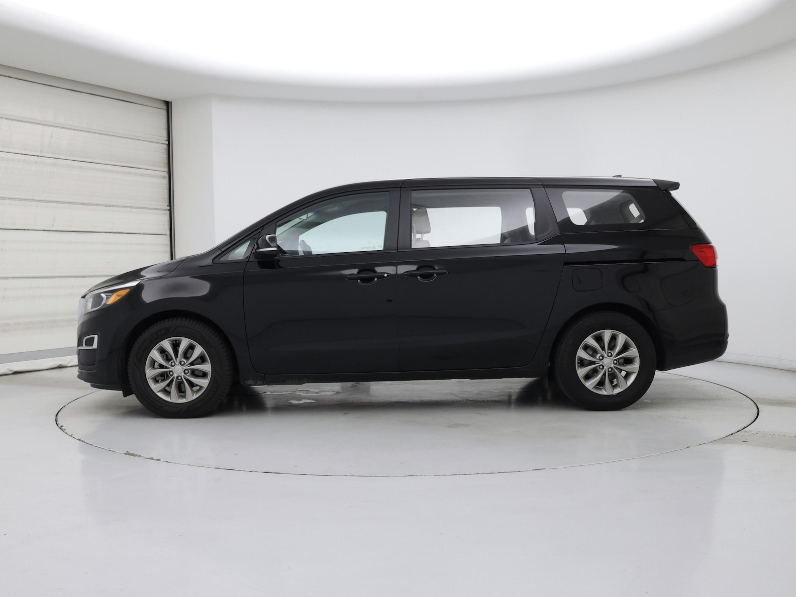 2019 Kia Sedona L - Photo 4