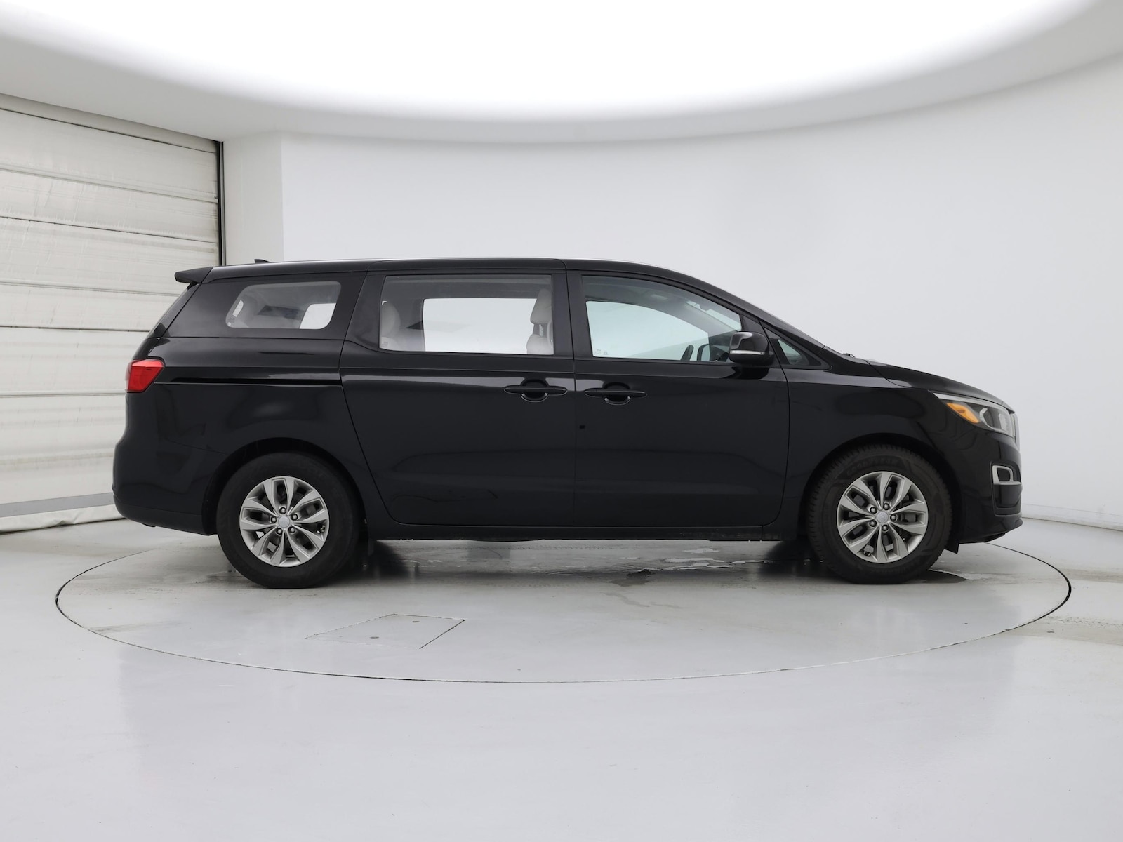 2019 Kia Sedona L - Photo 8