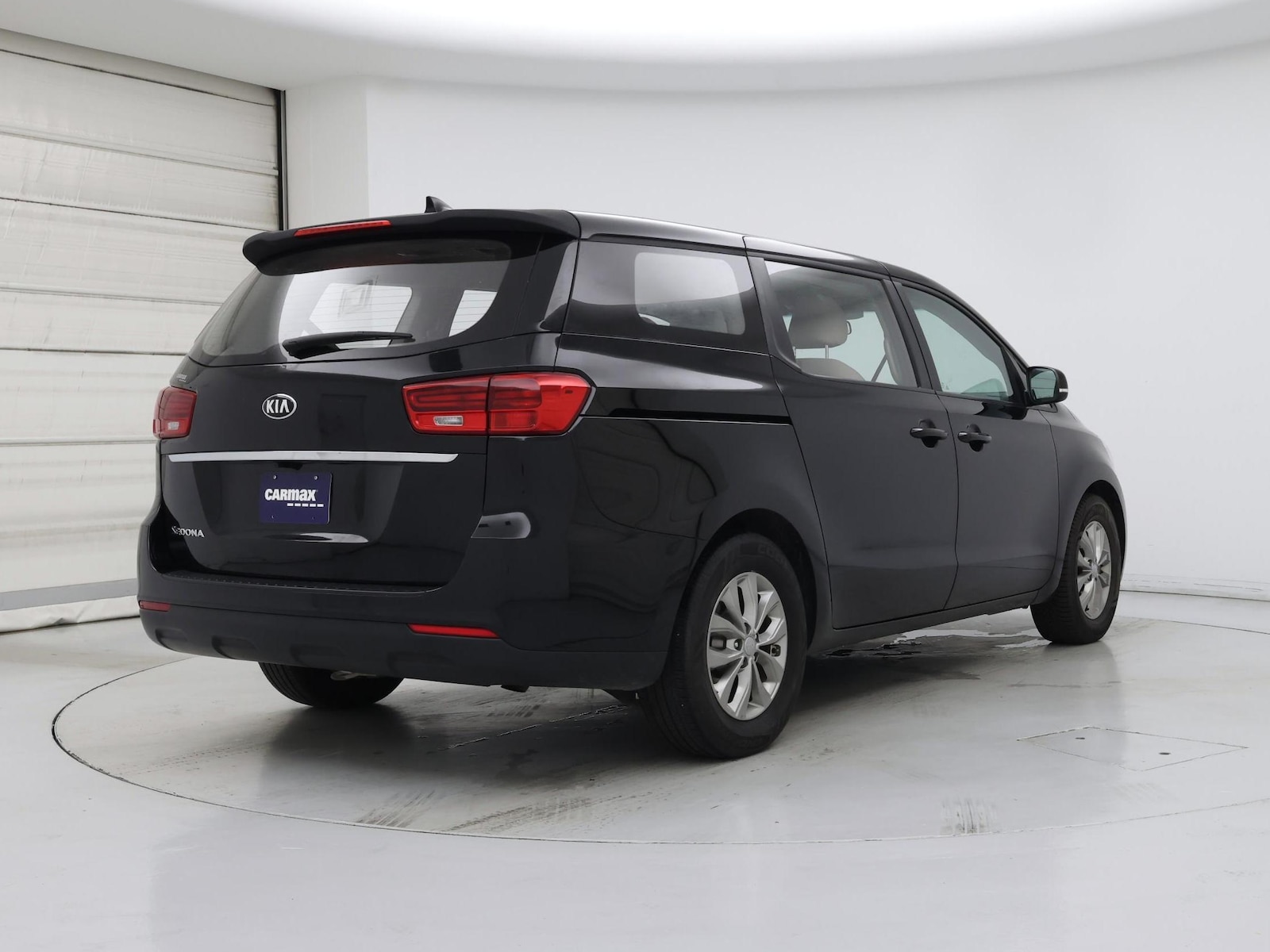 2019 Kia Sedona L - Photo 9