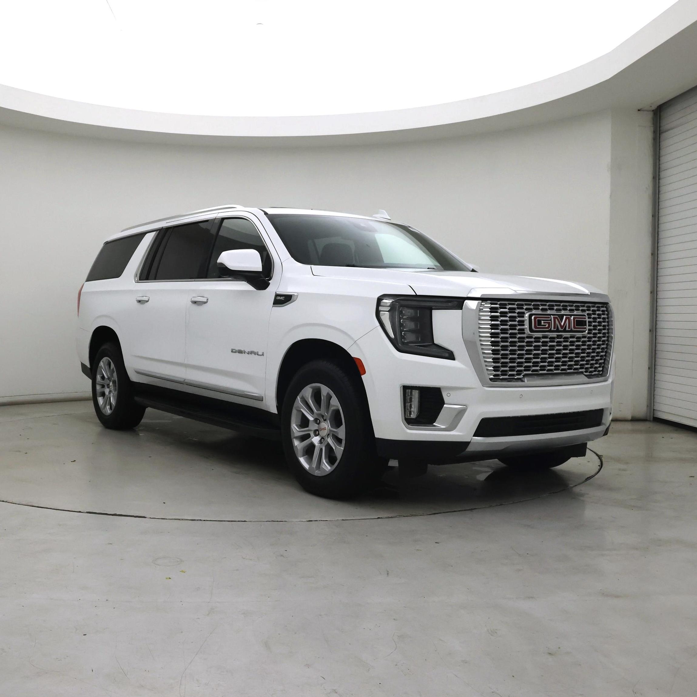 White 2024 GMC Yukon XL SUV / Crossover Four-Wheel Drive Automatic