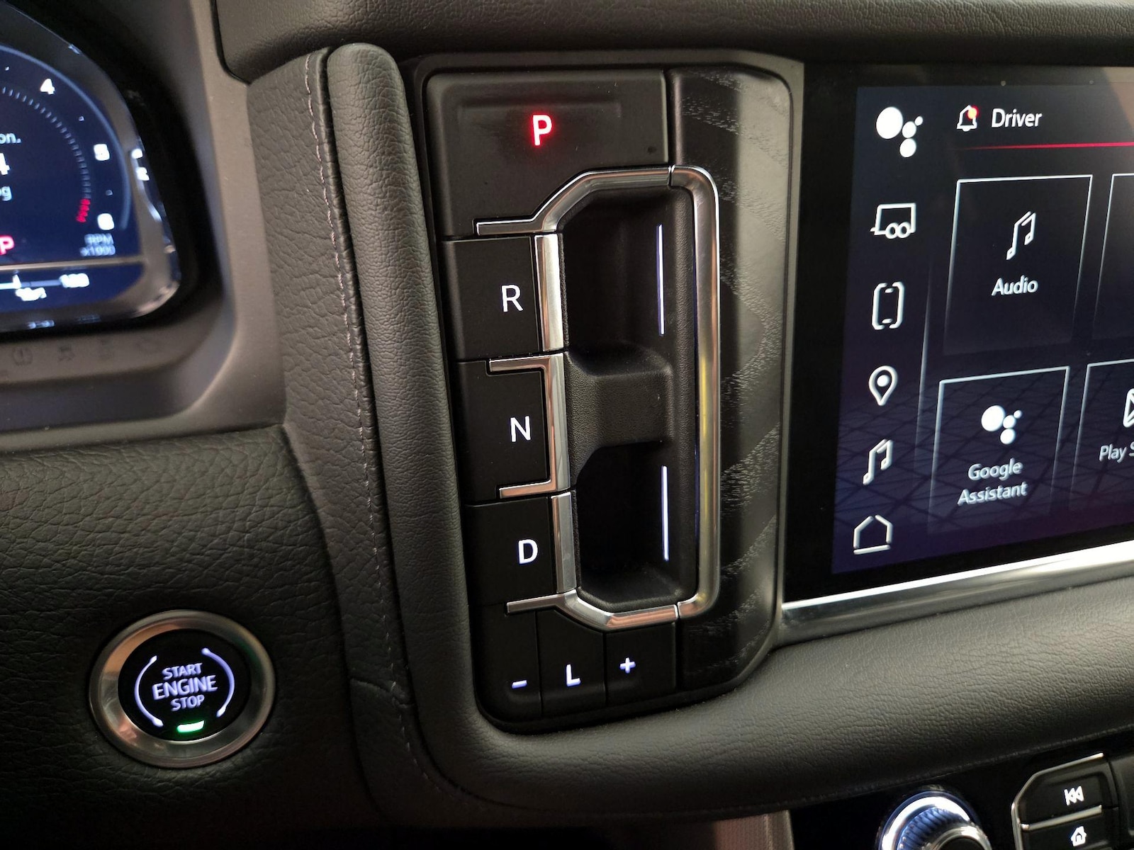 2024 GMC Yukon XL Denali - Photo 18