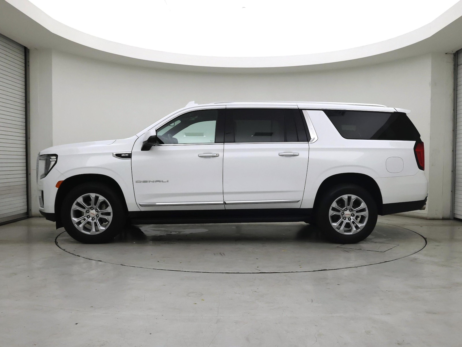 2024 GMC Yukon XL Denali - Photo 4