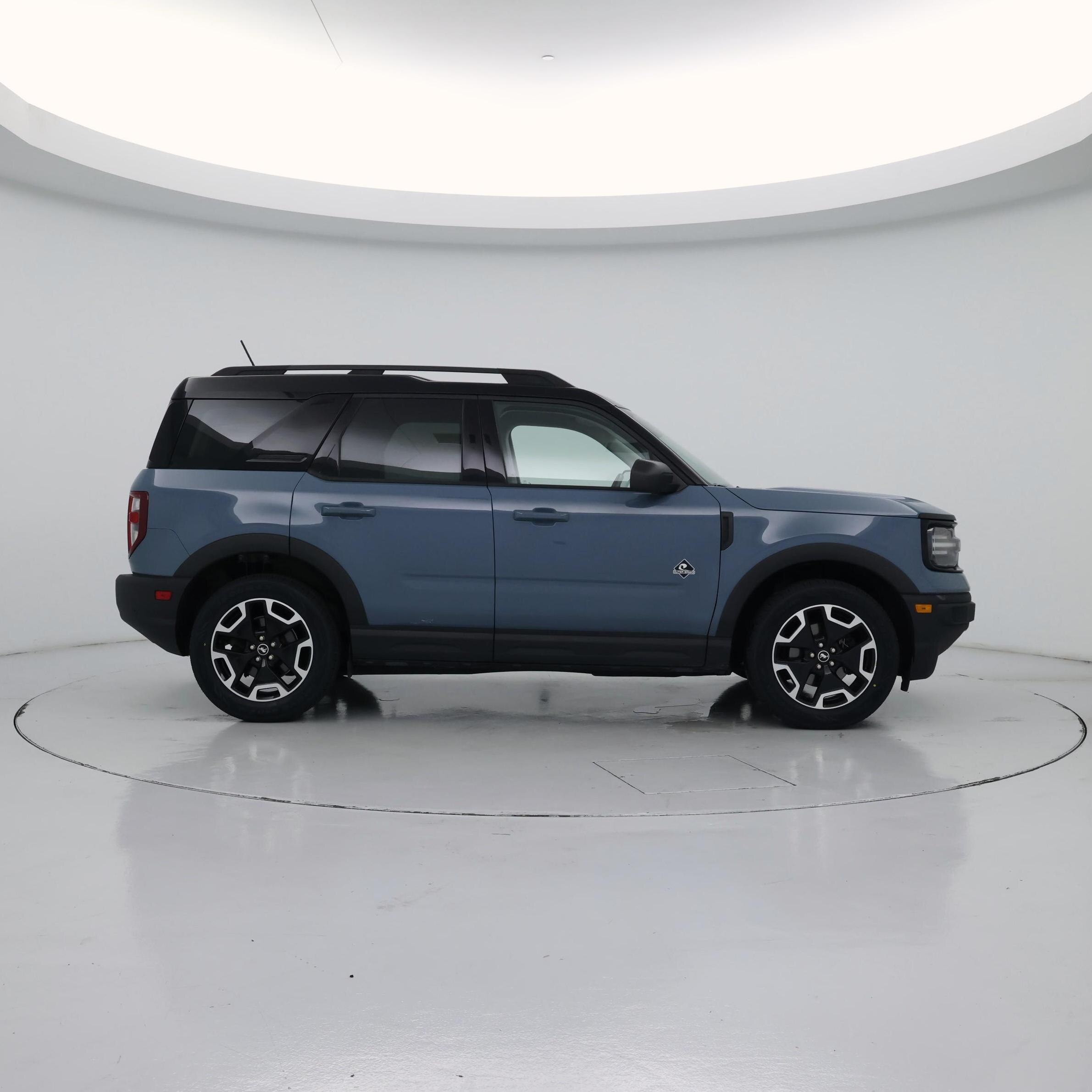 Thumbnail: 2021 Ford Bronco Sport - 7