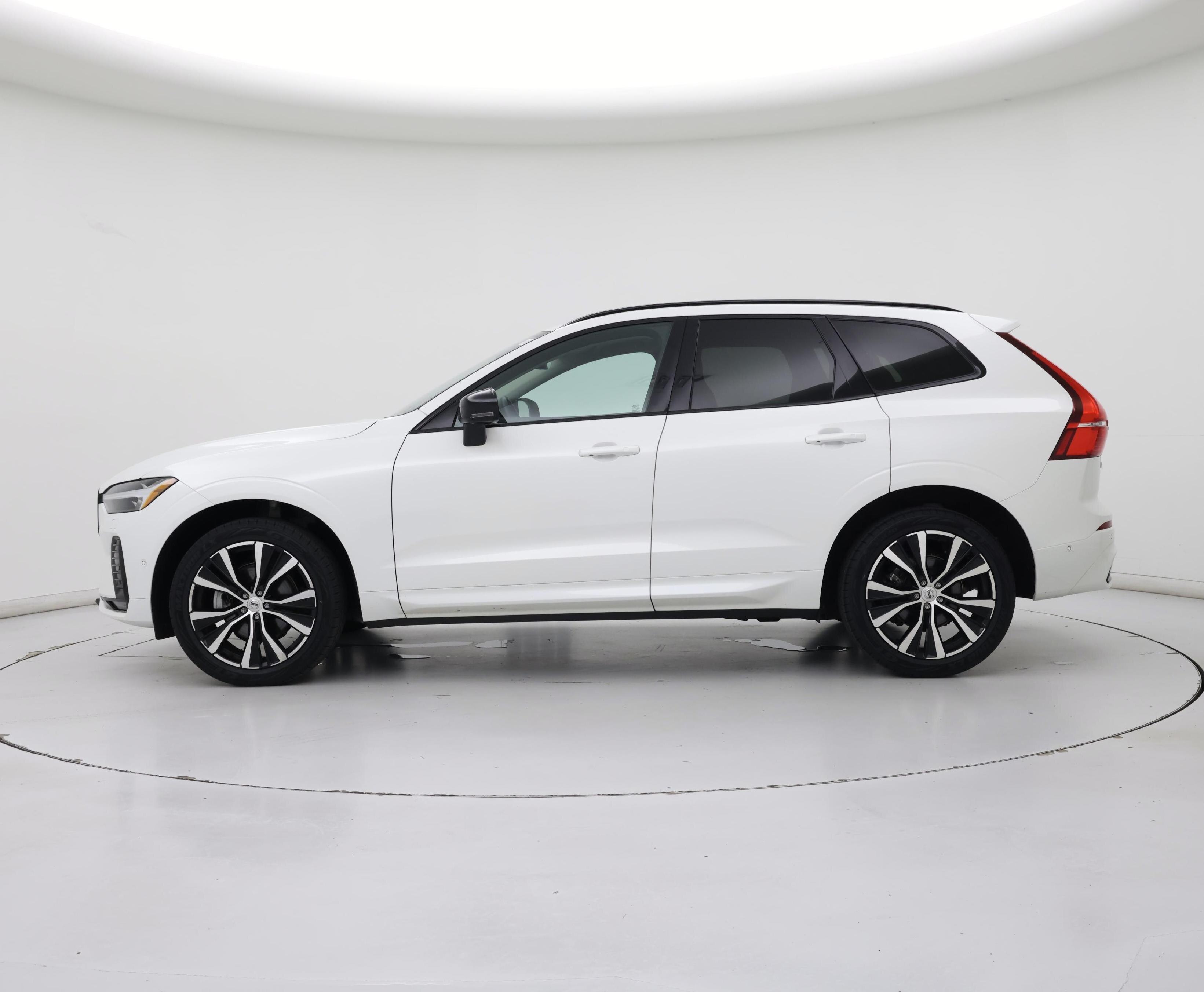 Thumbnail: 2024 Volvo XC60 - 3