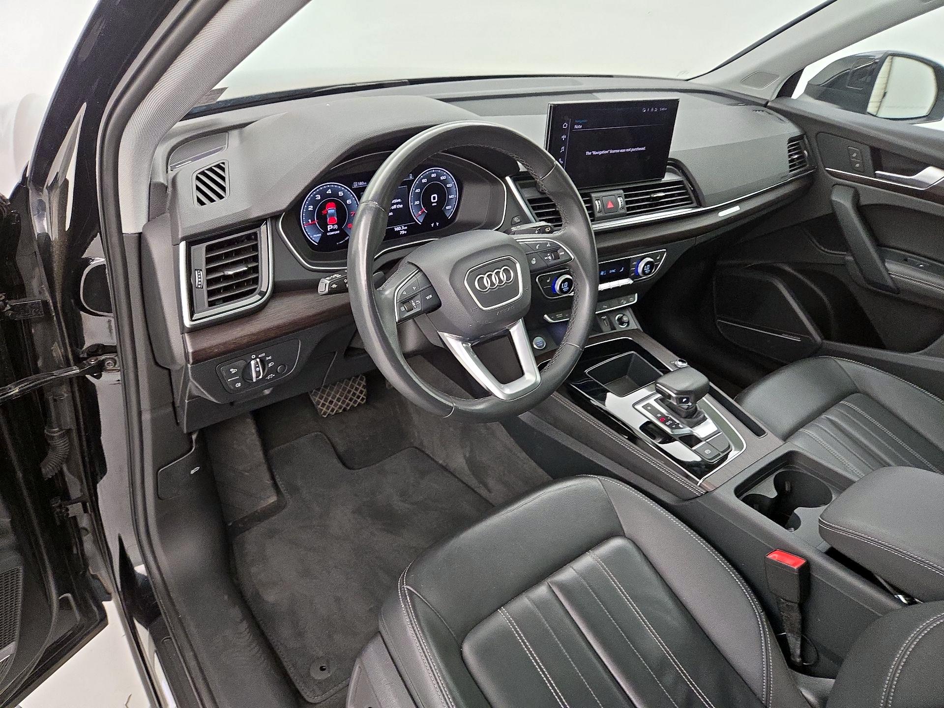 Thumbnail: 2023 Audi Q5 - 11