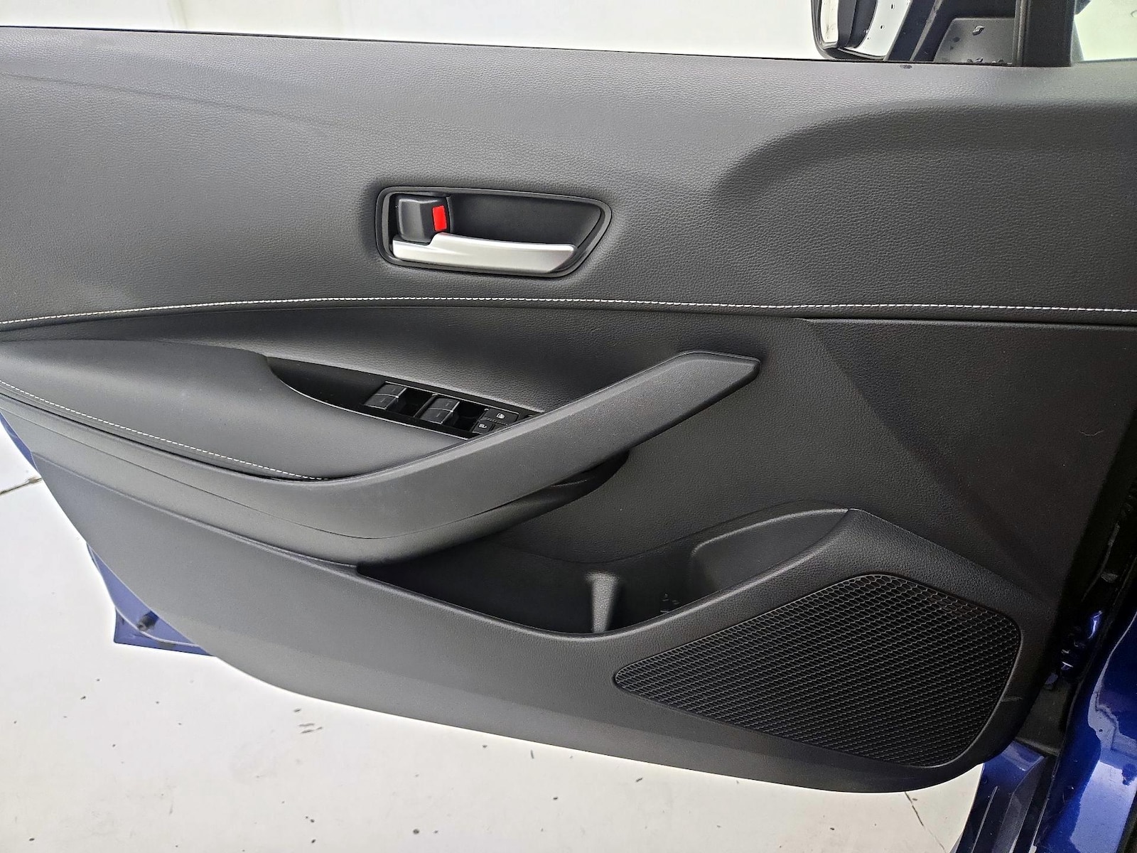 2023 Toyota Corolla Hatchback SE - Photo 13