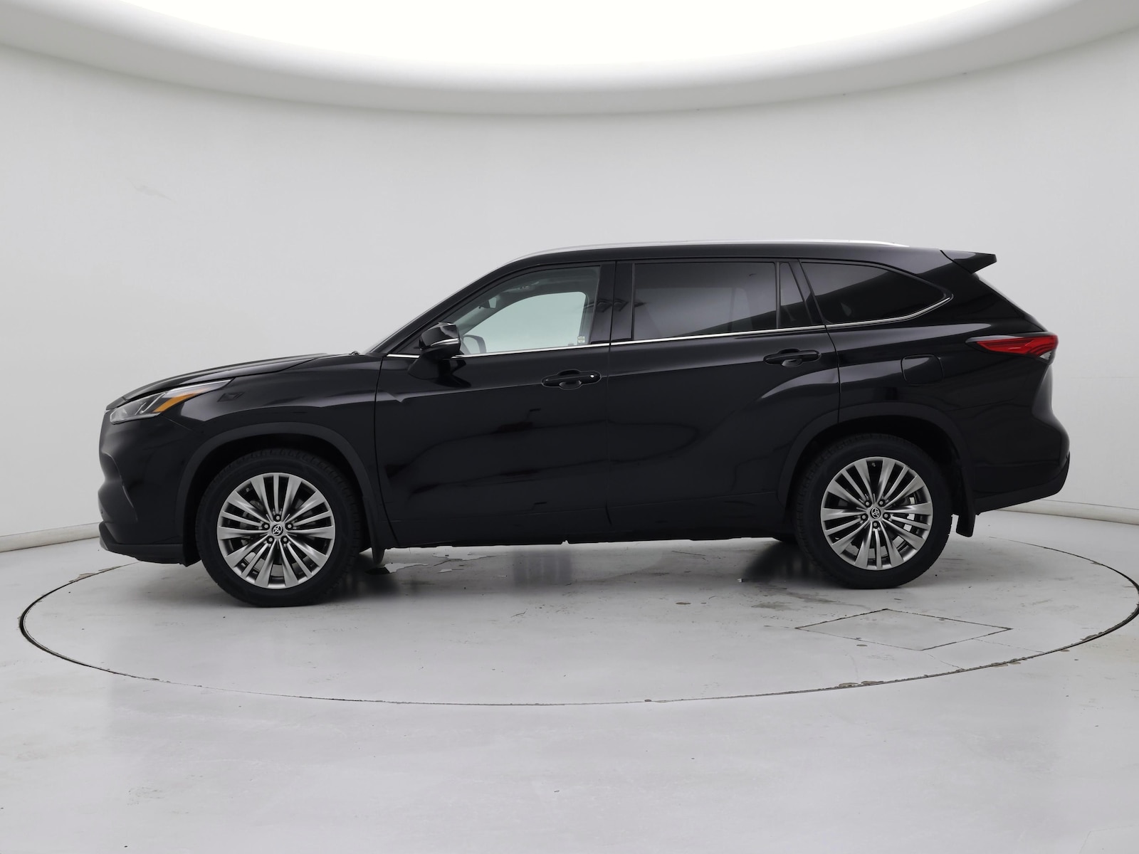 2022 Toyota Highlander Platinum - Photo 4