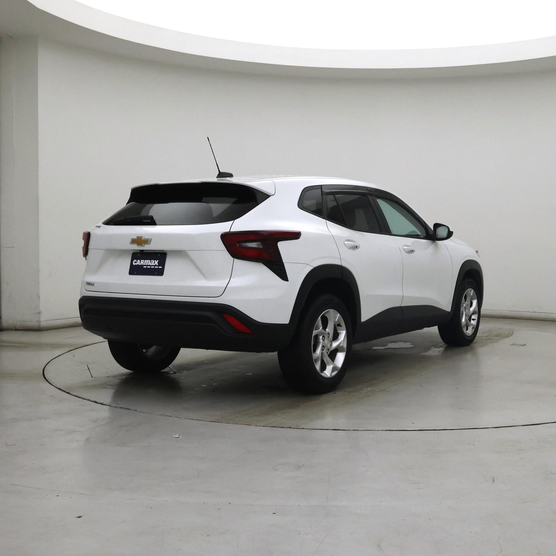 Thumbnail: 2024 Chevrolet Trax - 8