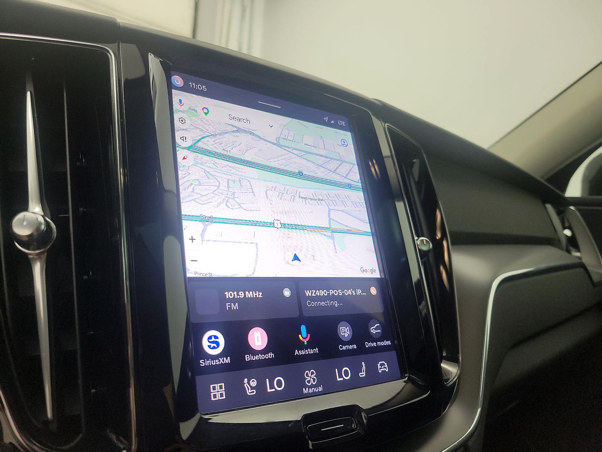 Thumbnail: 2025 Volvo XC60 - 13