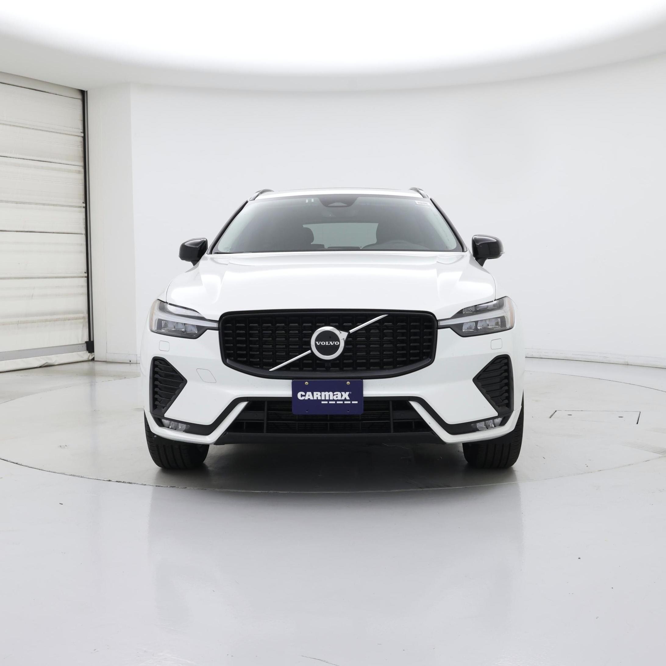 Thumbnail: 2025 Volvo XC60 - 5