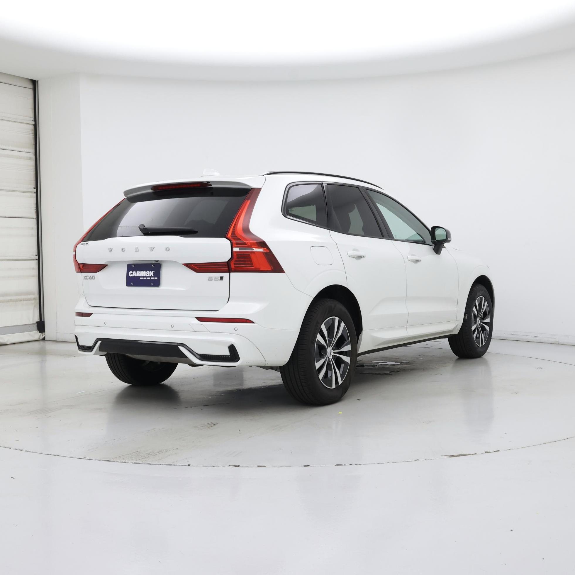 Thumbnail: 2025 Volvo XC60 - 8