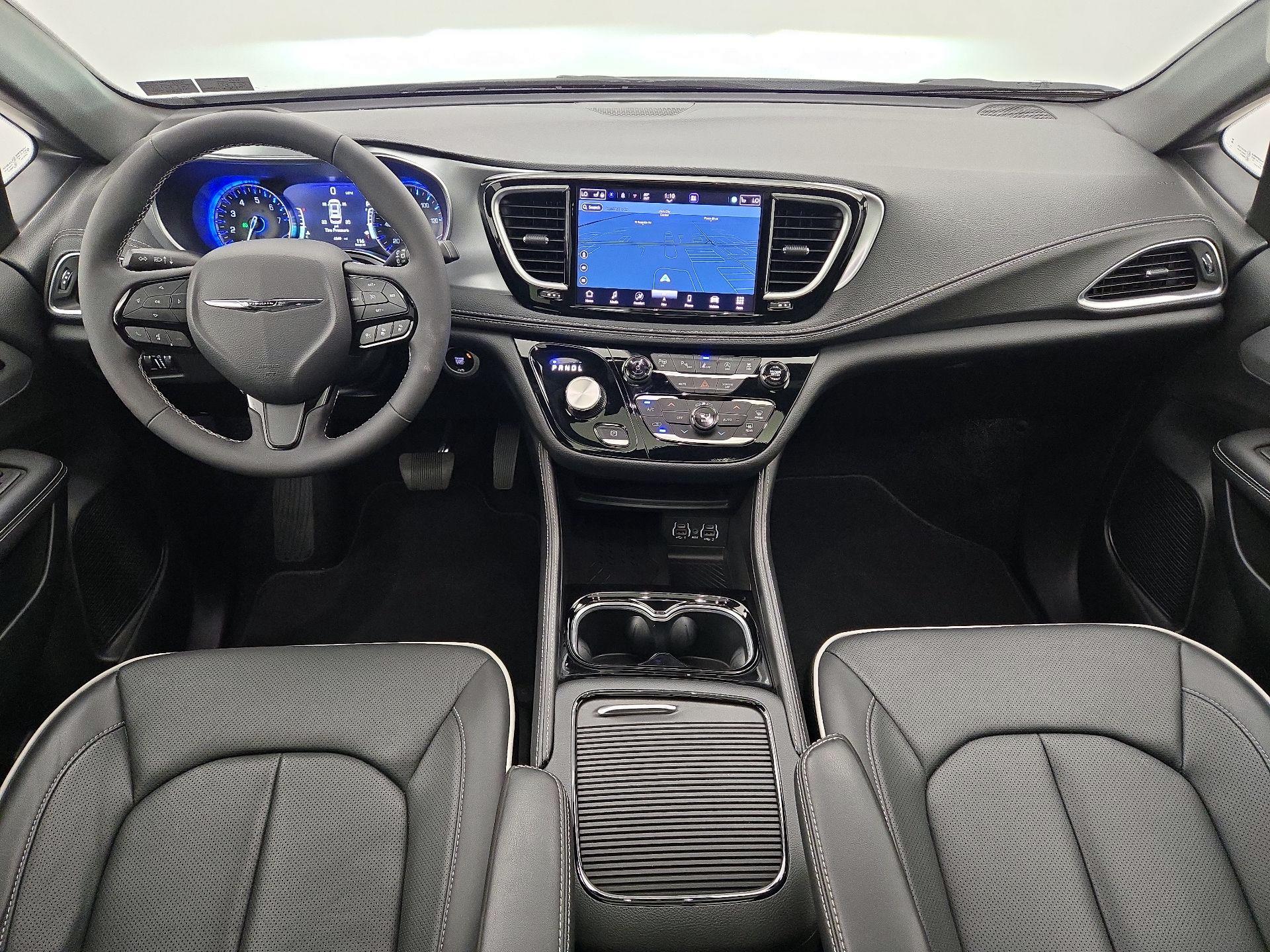 Thumbnail: 2025 Chrysler Pacifica - 9
