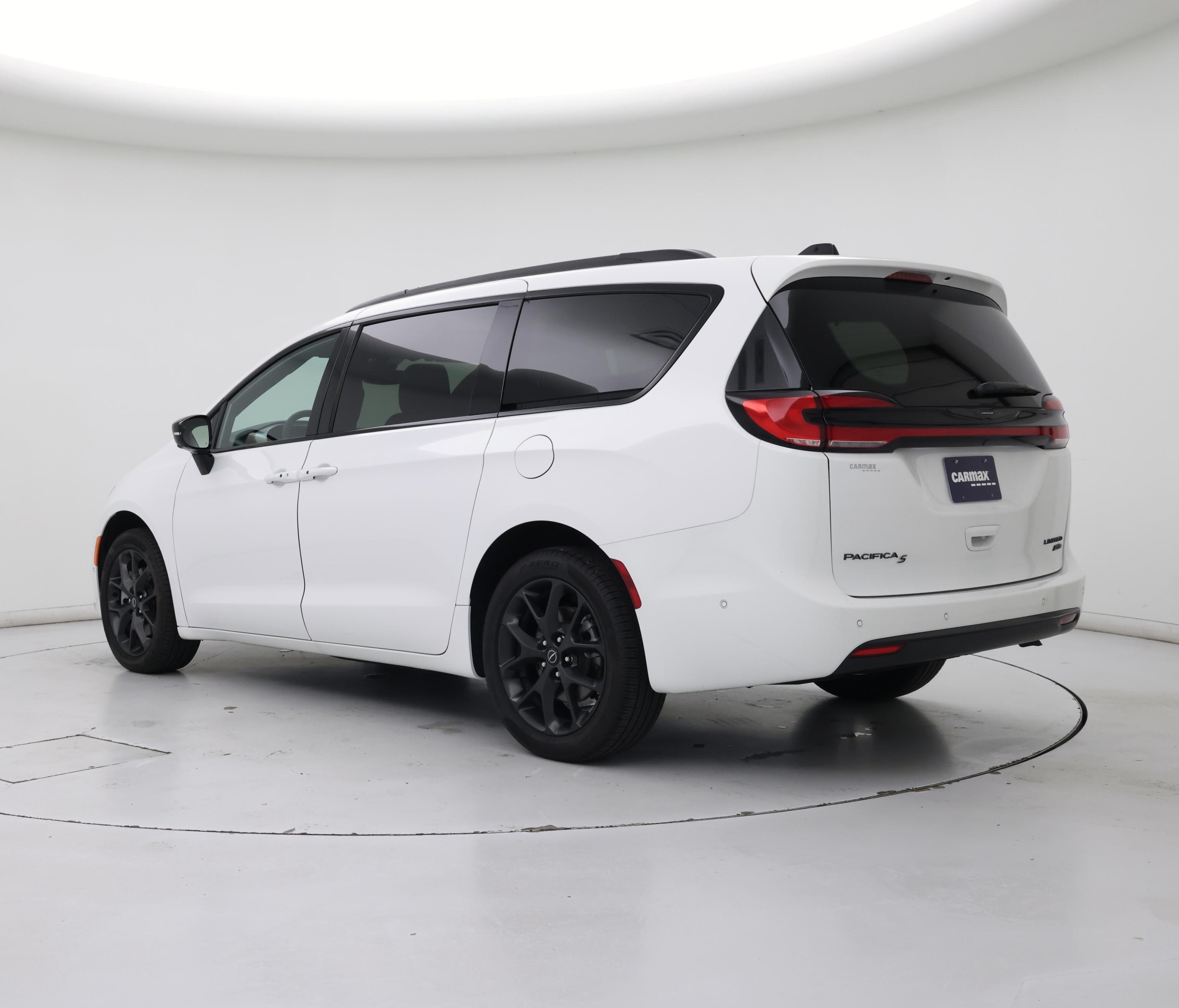 Thumbnail: 2025 Chrysler Pacifica - 2