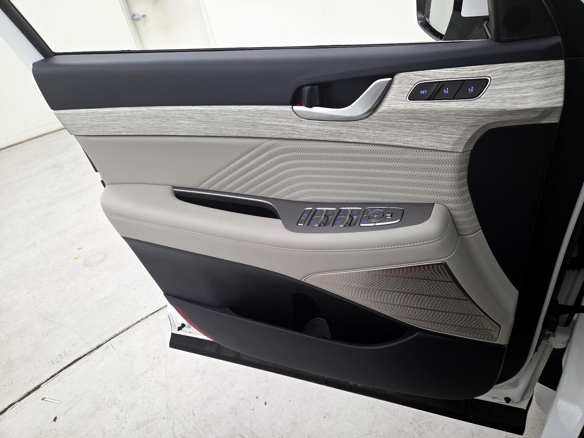 Thumbnail: 2025 Hyundai Palisade - 12