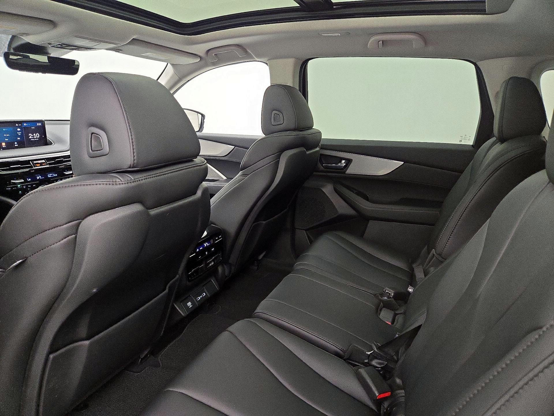 Thumbnail: 2023 Acura MDX - 20